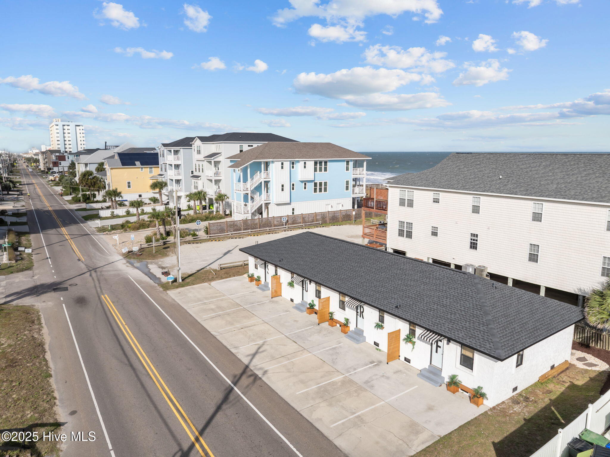 100534749 | Photo 66