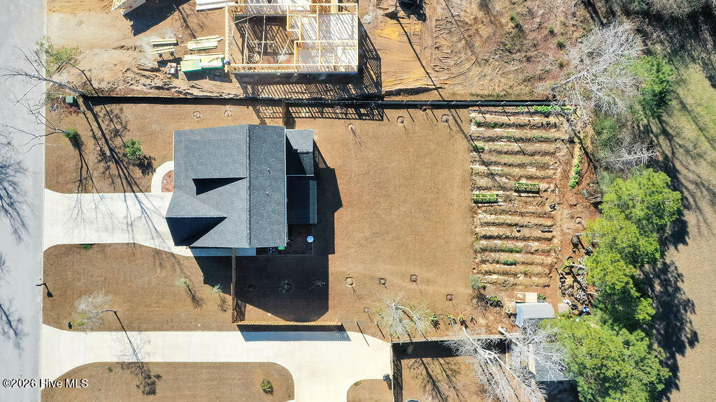 100548902 | Photo 42