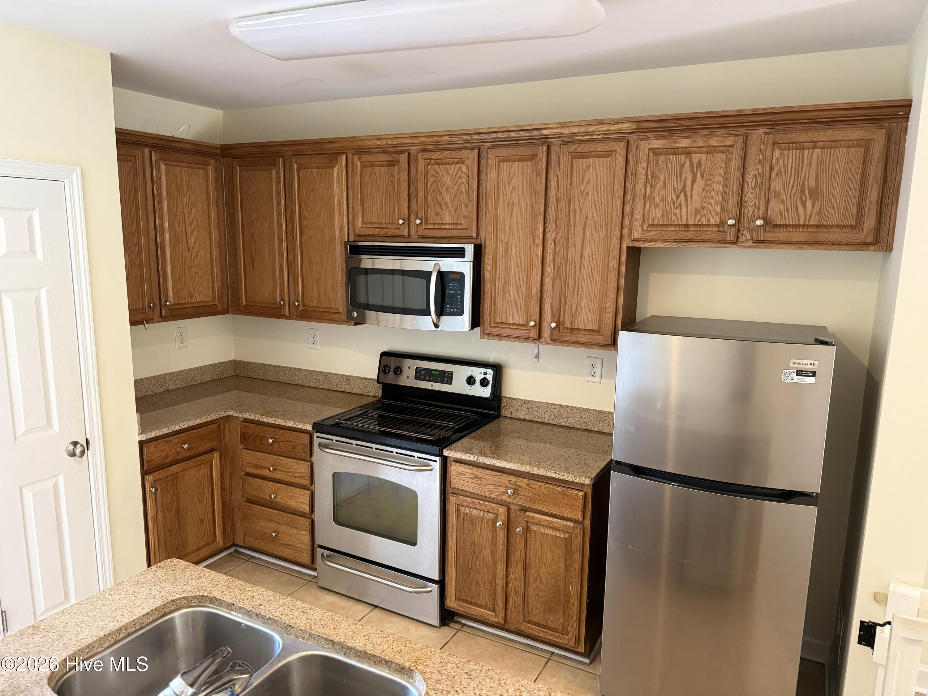 100551081 | Photo 12