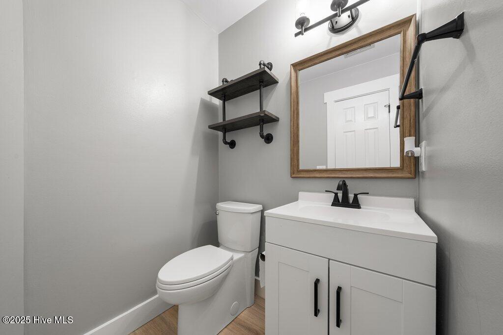 100531432 | Photo 12