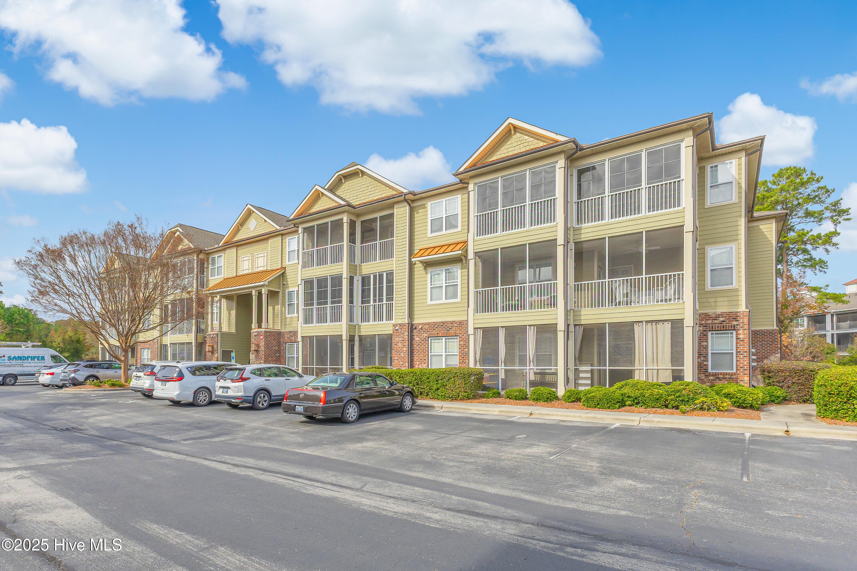 100484696 | Photo 31