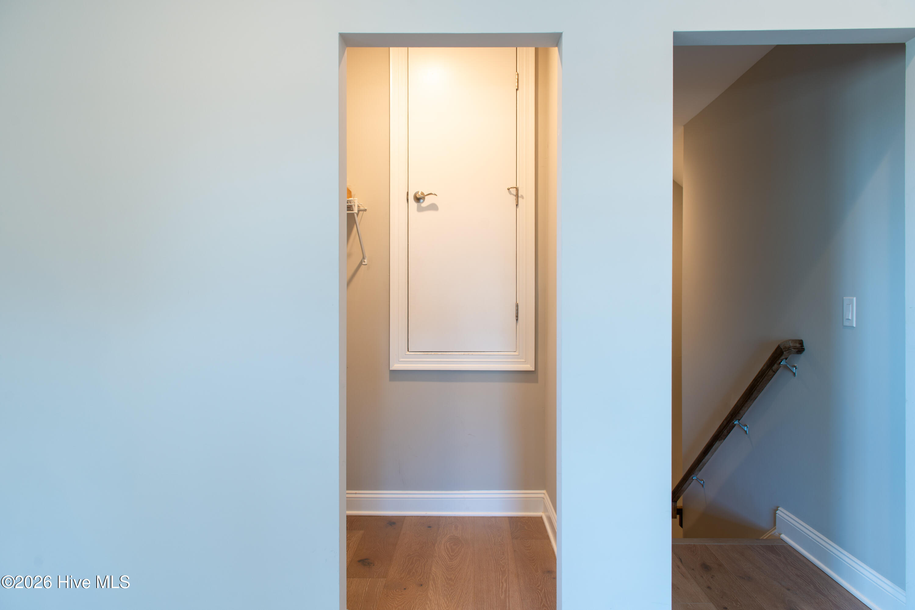 100560299 | Photo 70