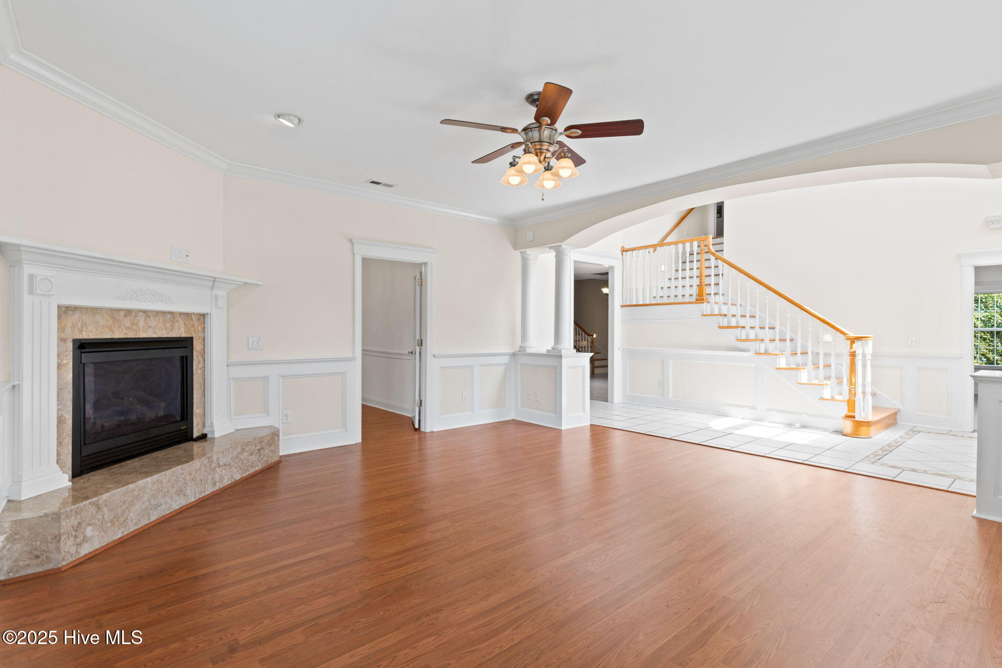 100522413 | Photo 19