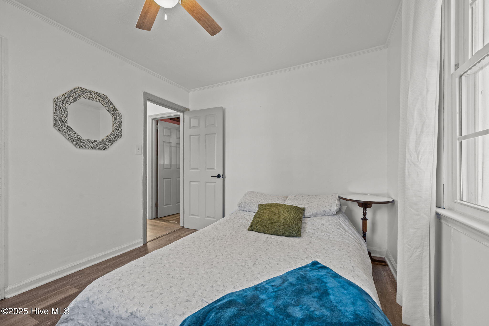 100538692 | Photo 26