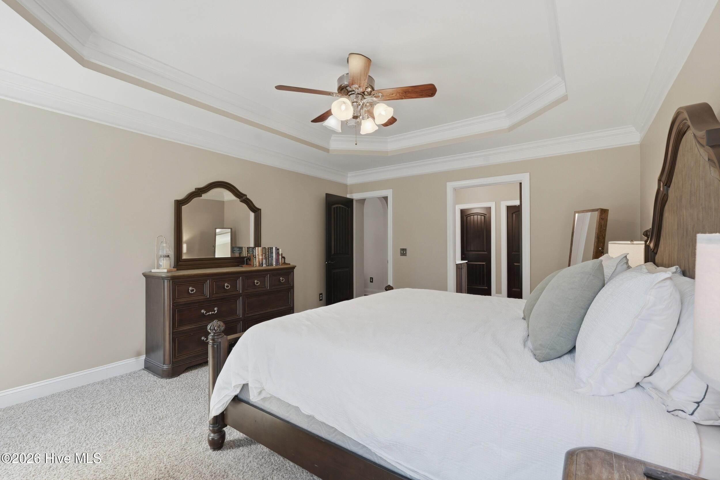 100551970 | Photo 35