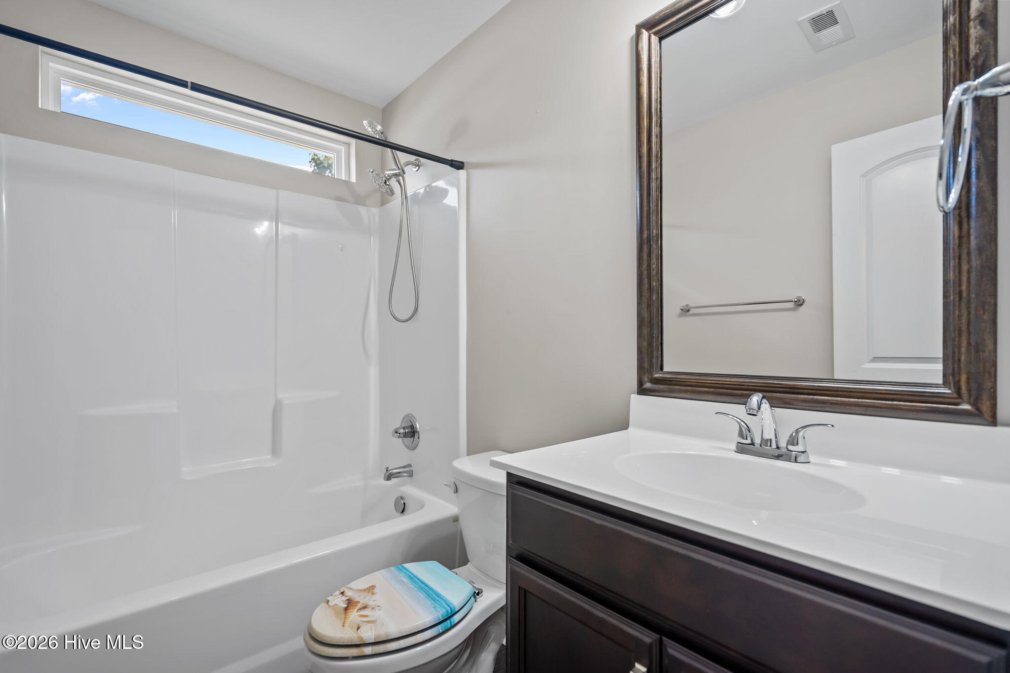 100561412 | Photo 21