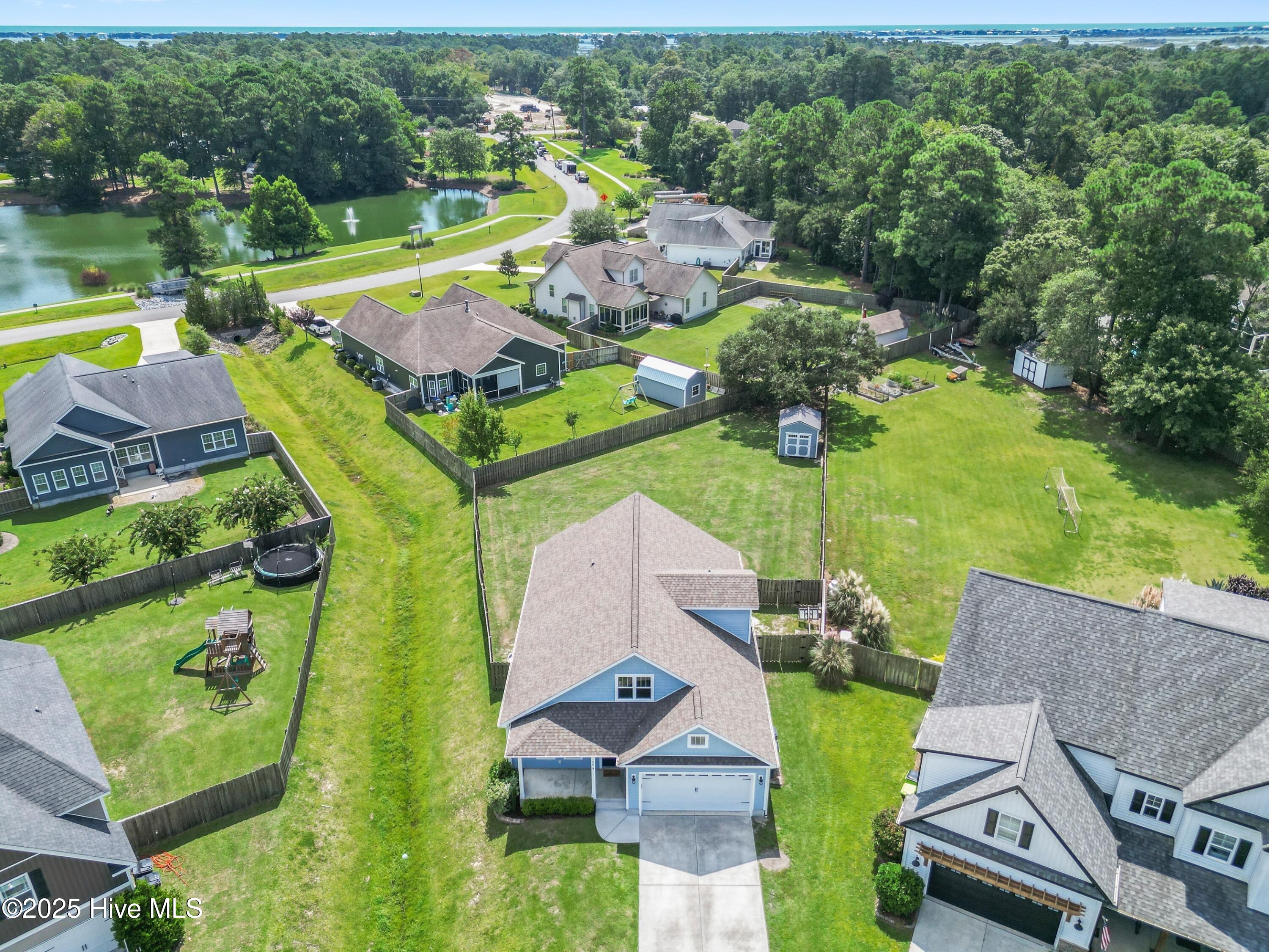 100527219 | Photo 56