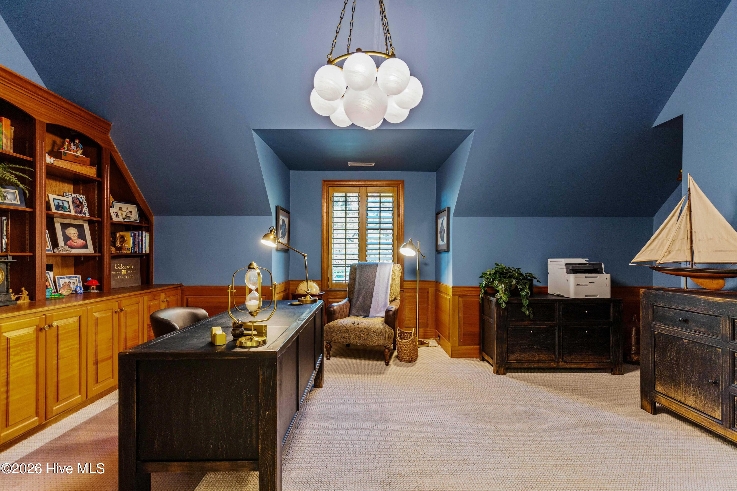 100555813 | Photo 55