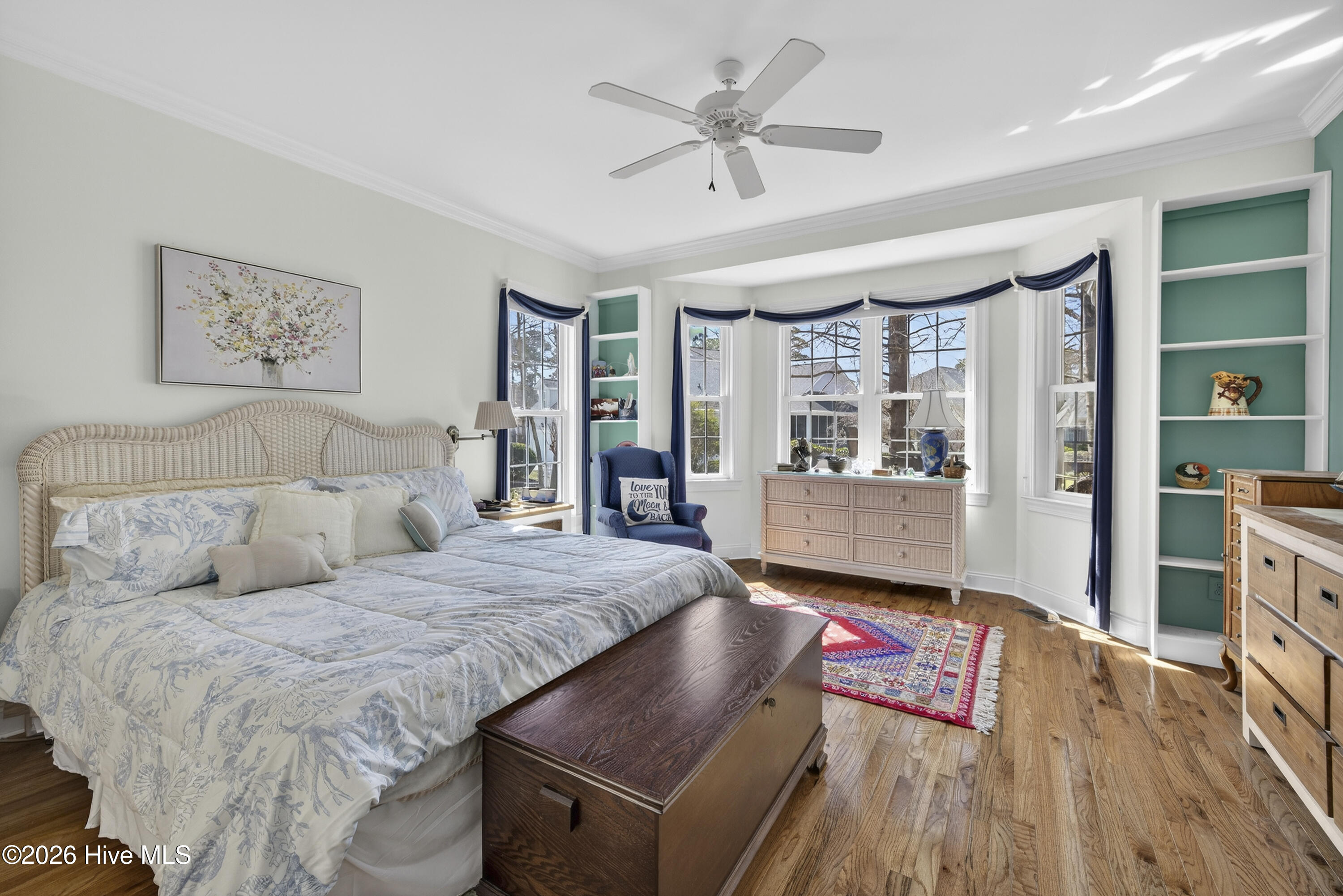 100561189 | Photo 34