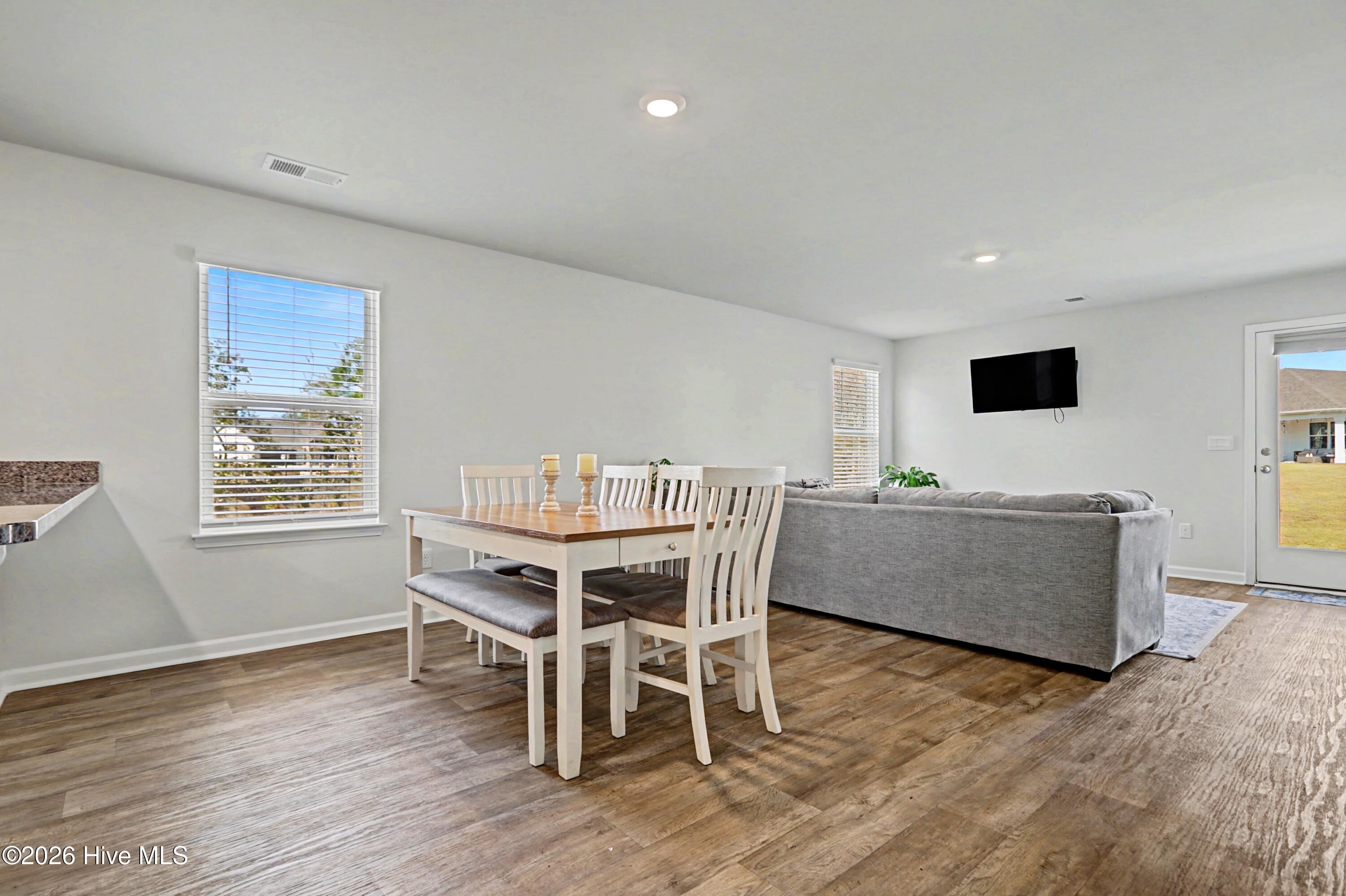 100558474 | Photo 10