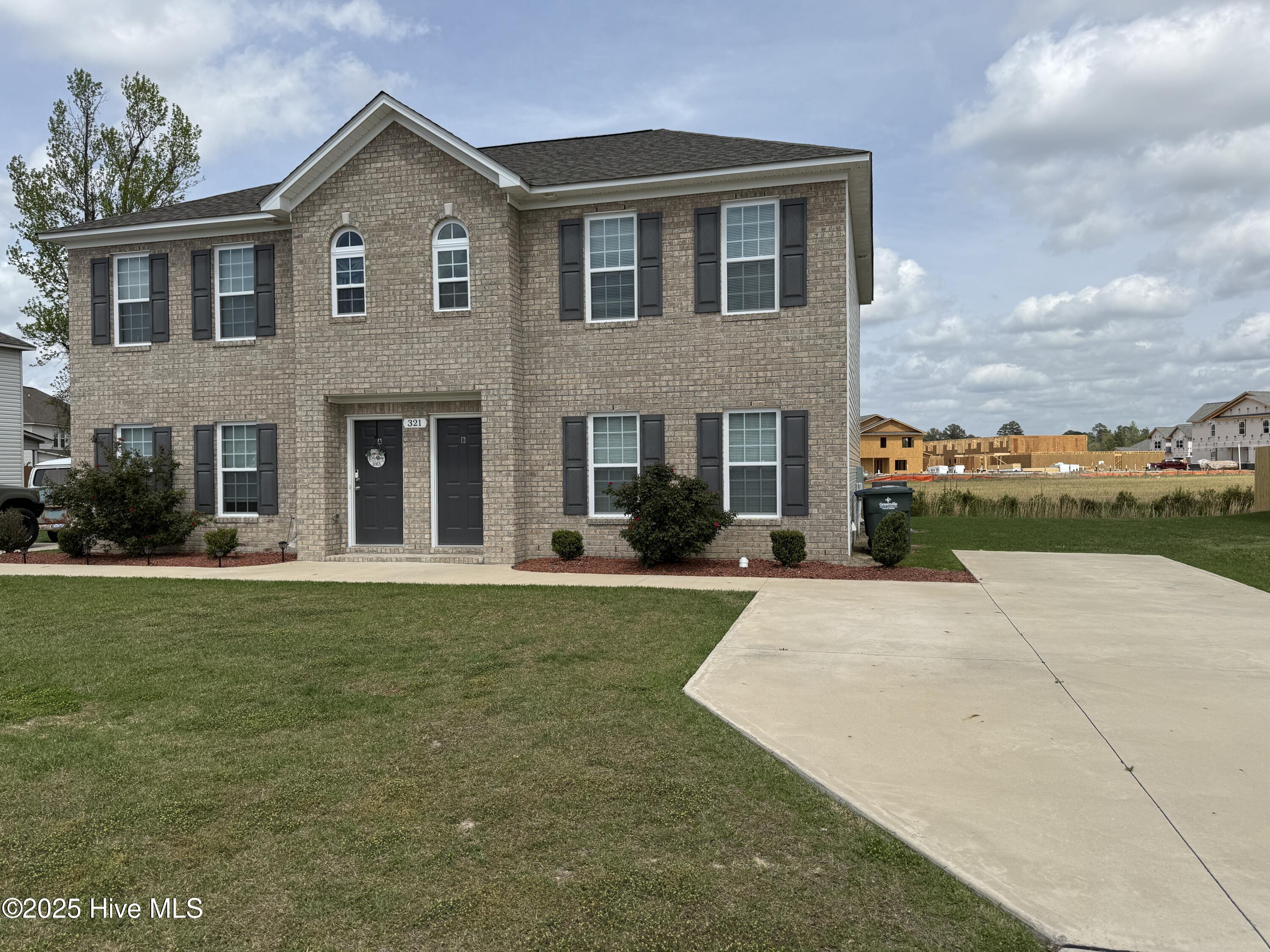 Property at 321 Pointe Drive