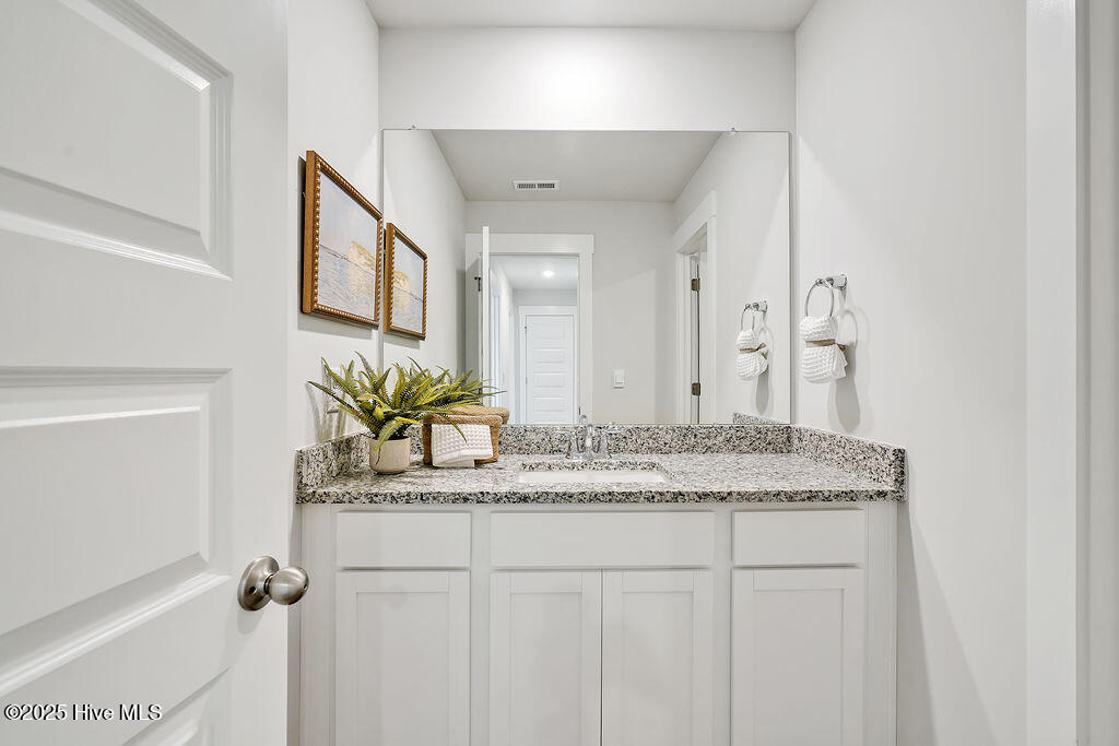 100524754 | Photo 27