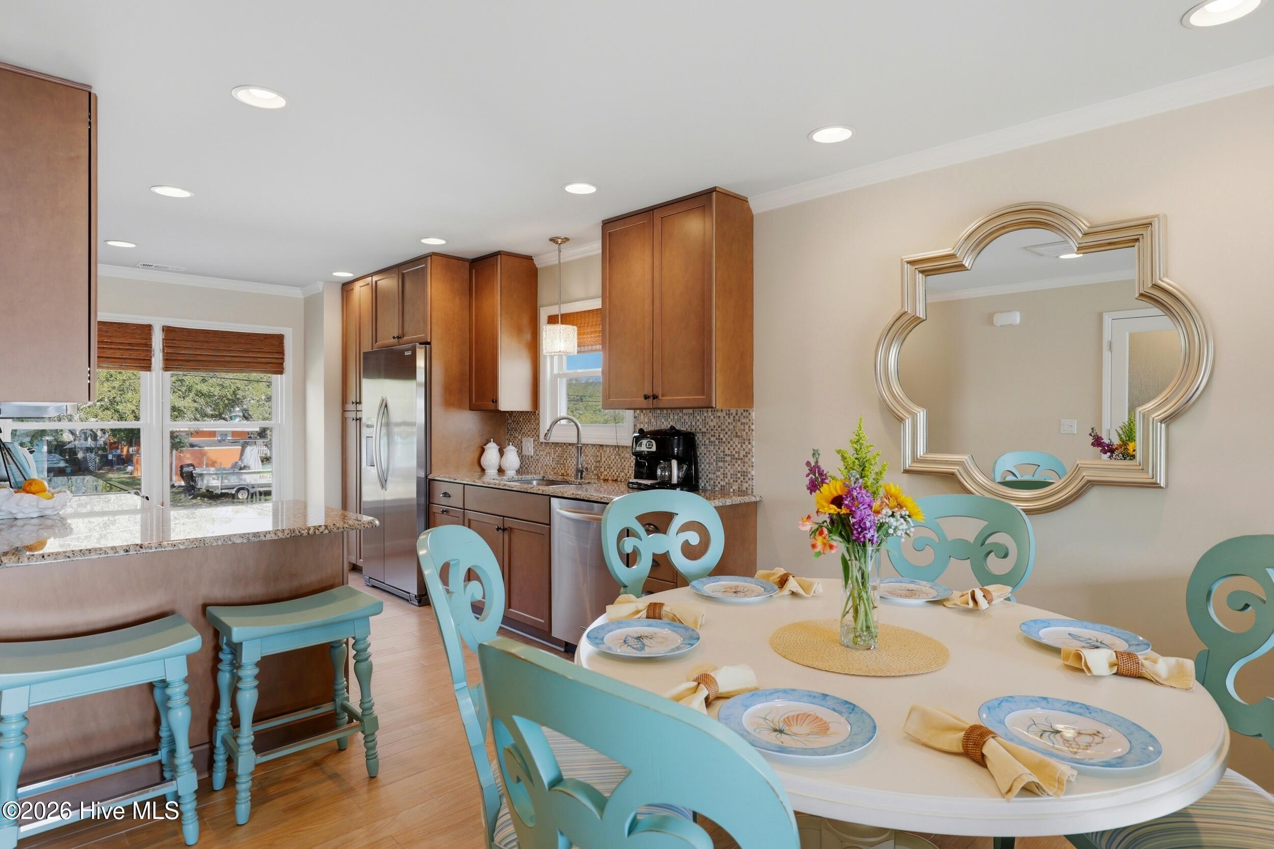 100559731 | Photo 16