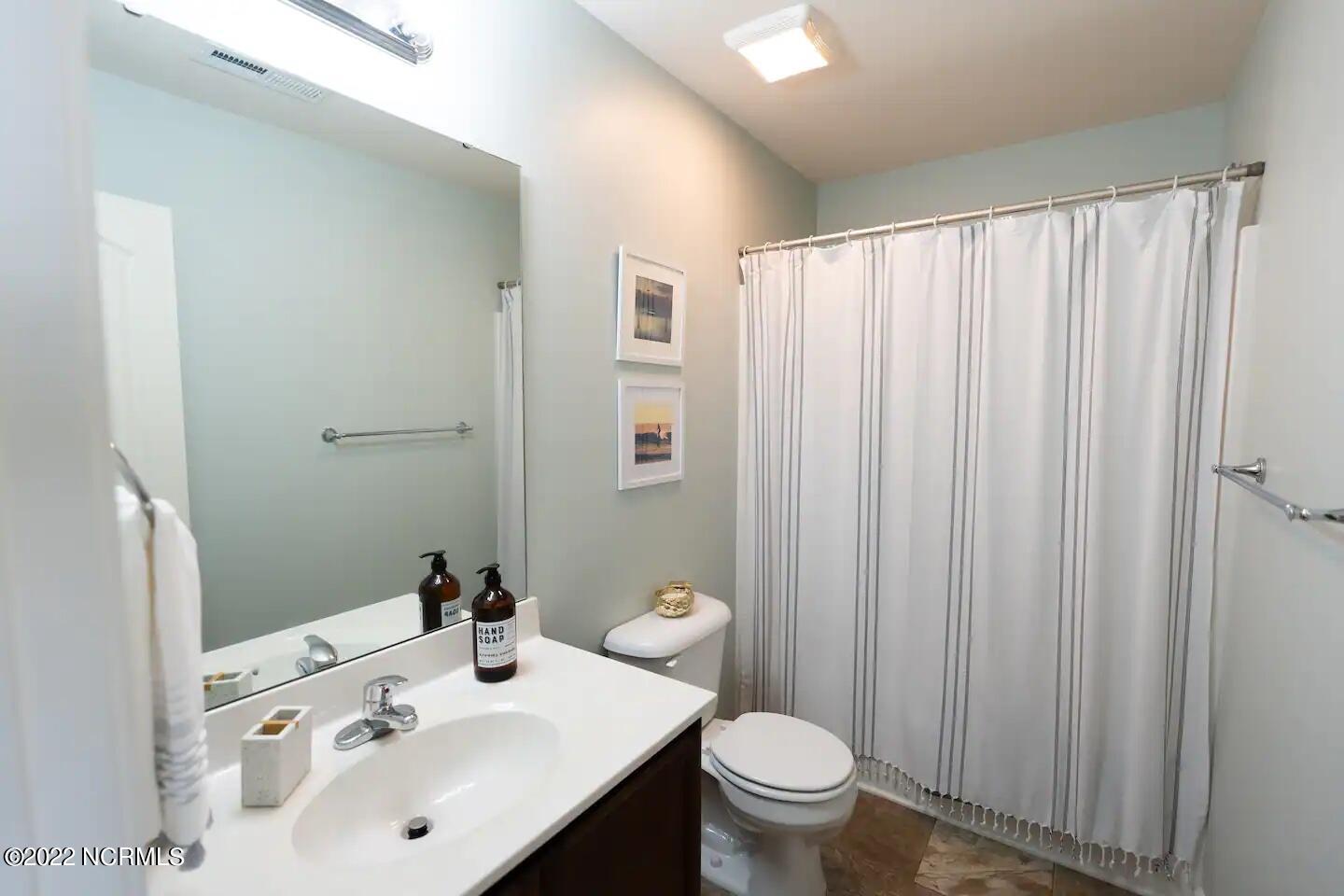 100566513 | Photo 18