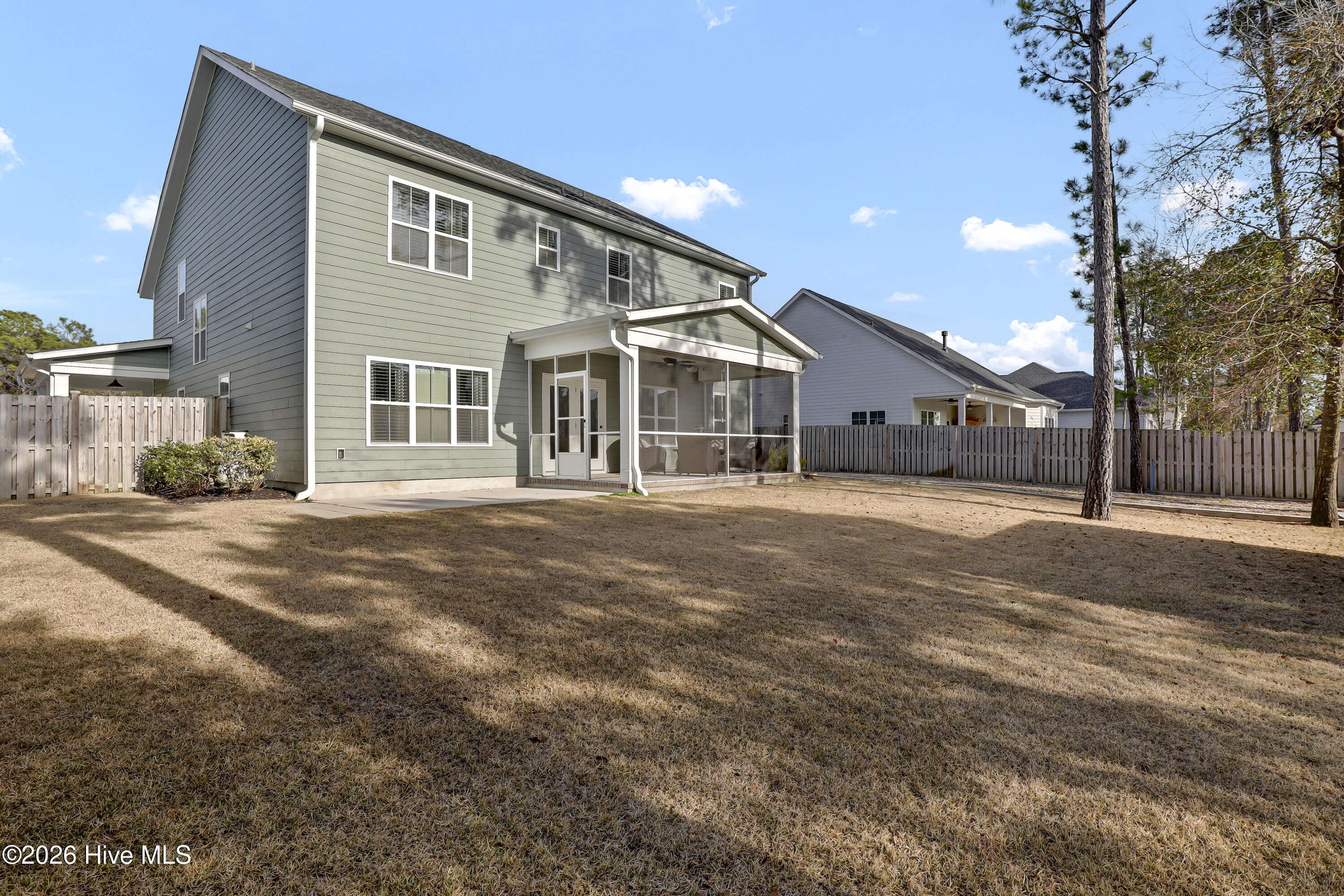 100558429 | Photo 21