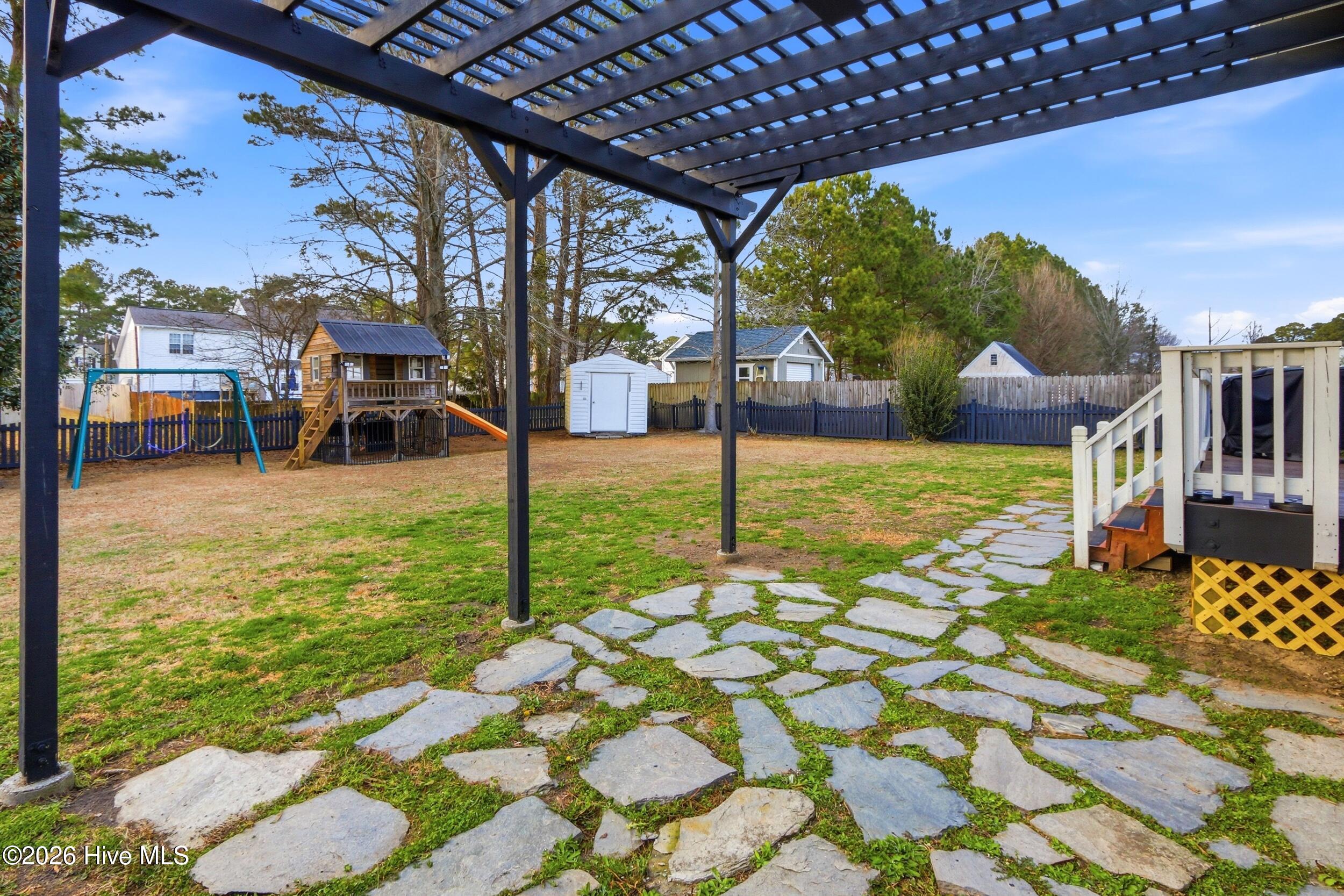 100551374 | Photo 60