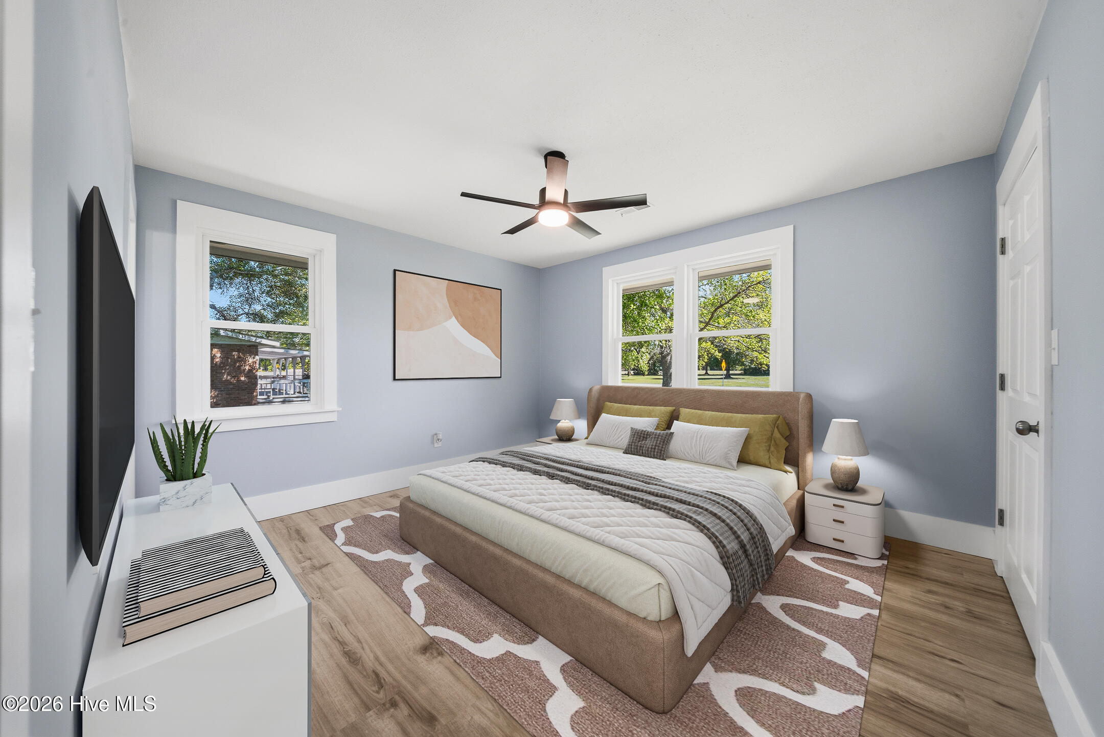 100570664 | Photo 32