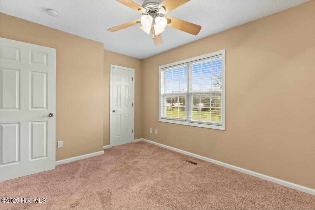 100548845 | Photo 14