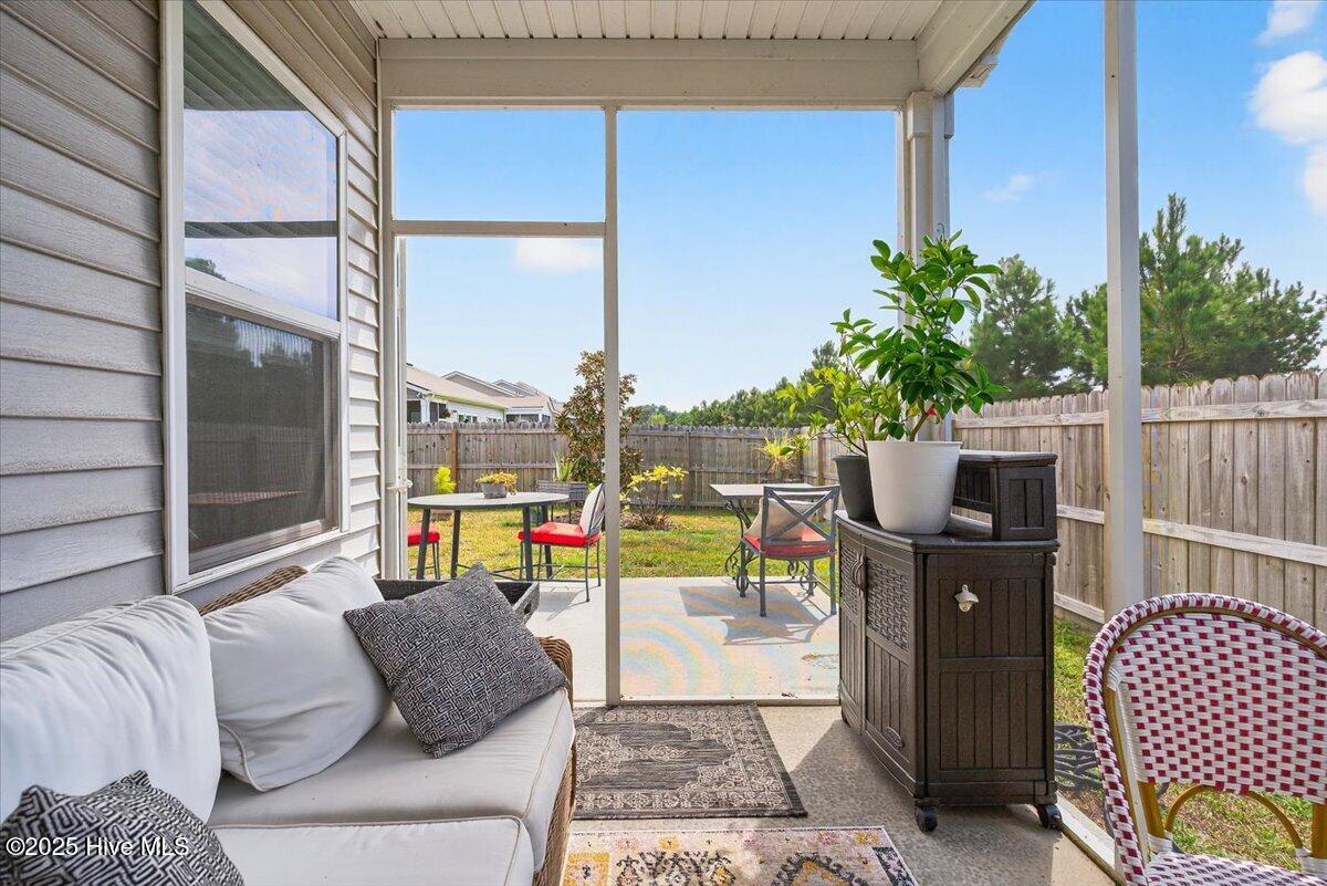 100532427 | Photo 29