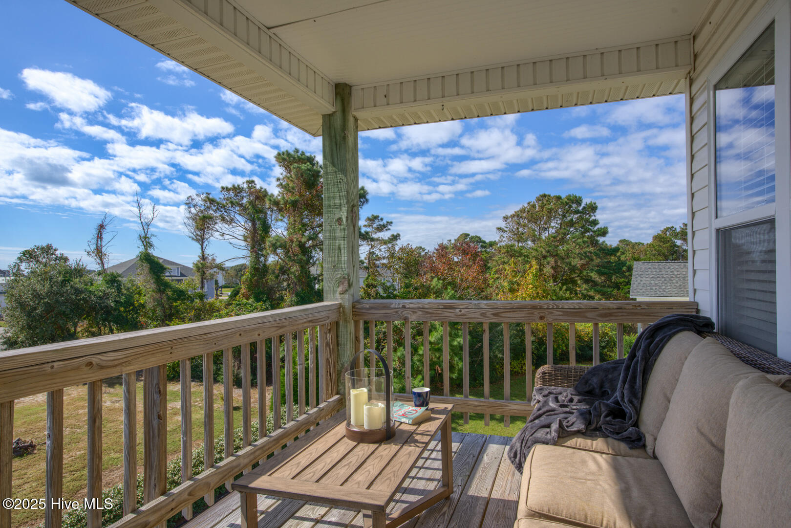 100535257 | Photo 48