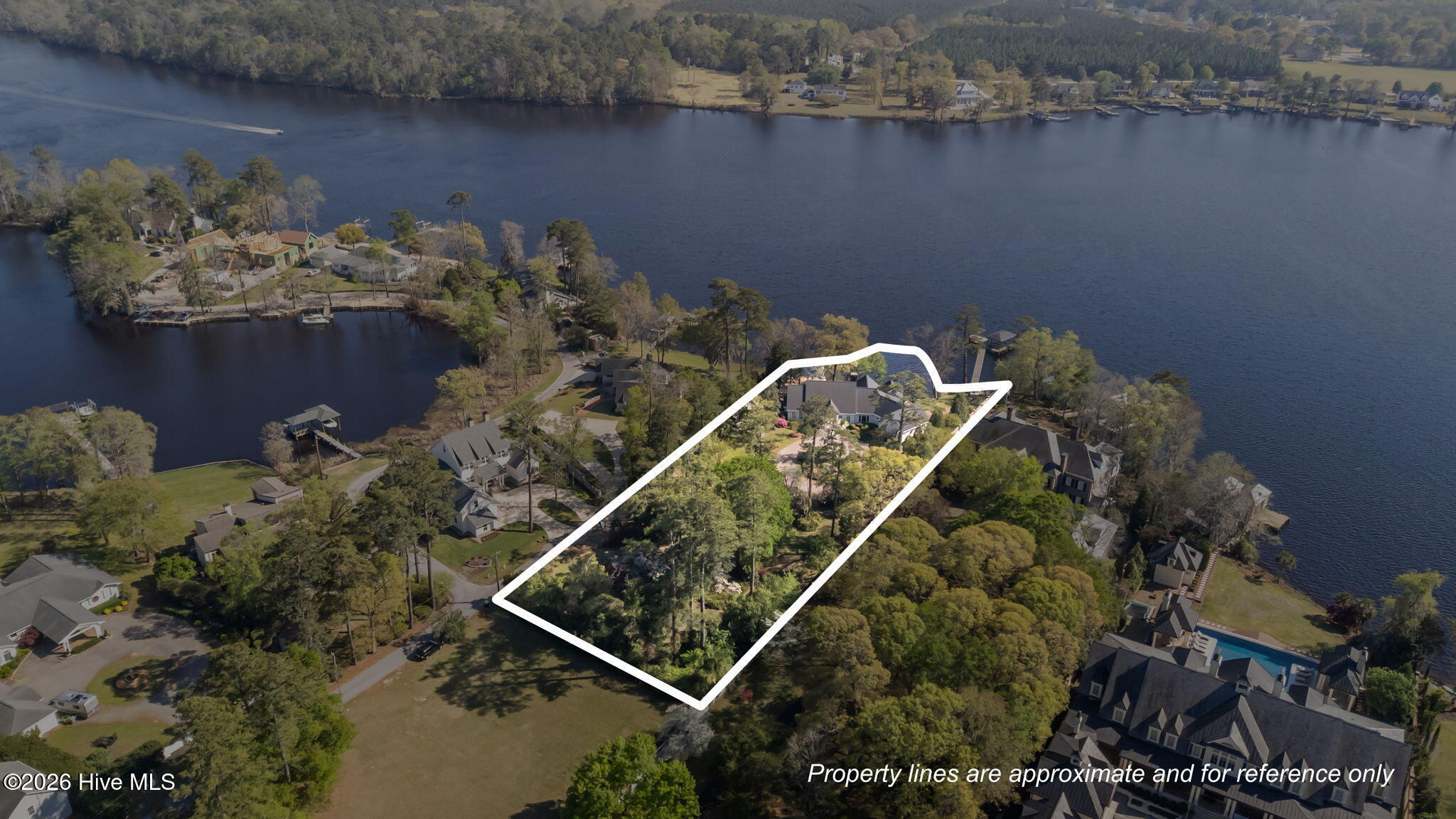211 Wilson Point Road,Trent Woods