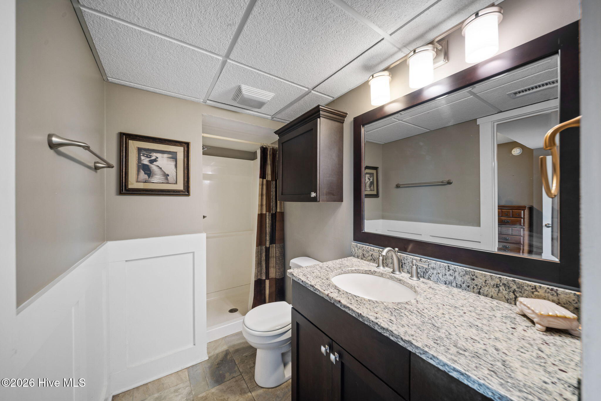 100561772 | Photo 17