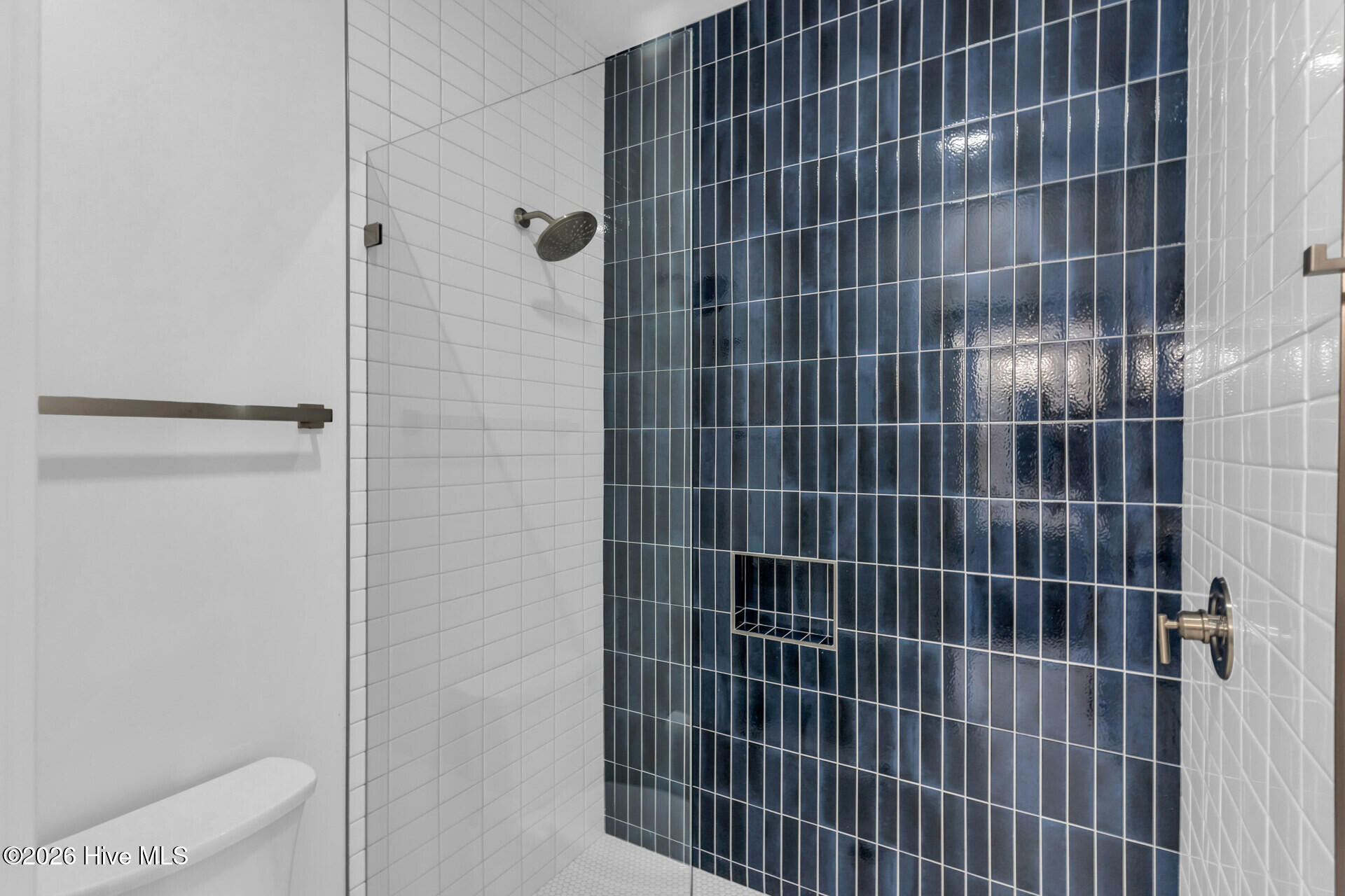 100553549 | Photo 42