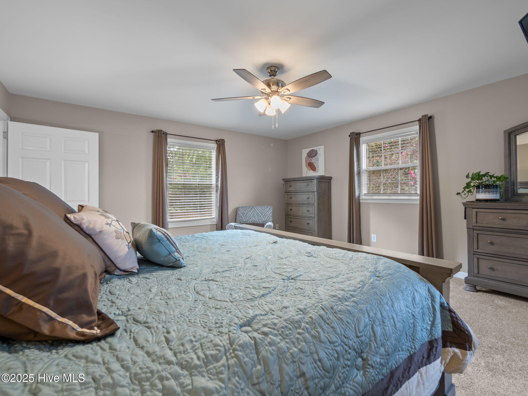303 Robert Scott Circle, Swansboro, NC 28584 – photo 19: 28-web-or-mls-P8190104