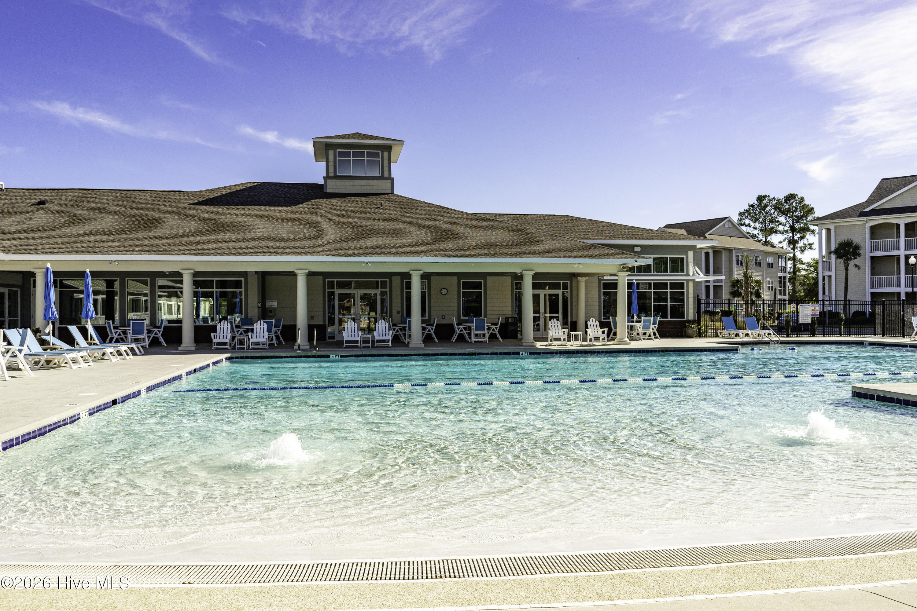 100565648 | Photo 49