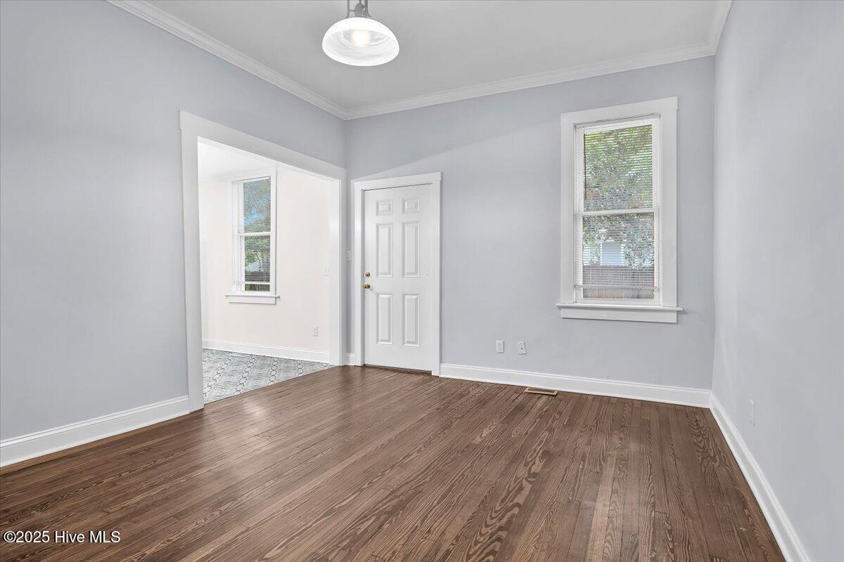 100525423 | Photo 42