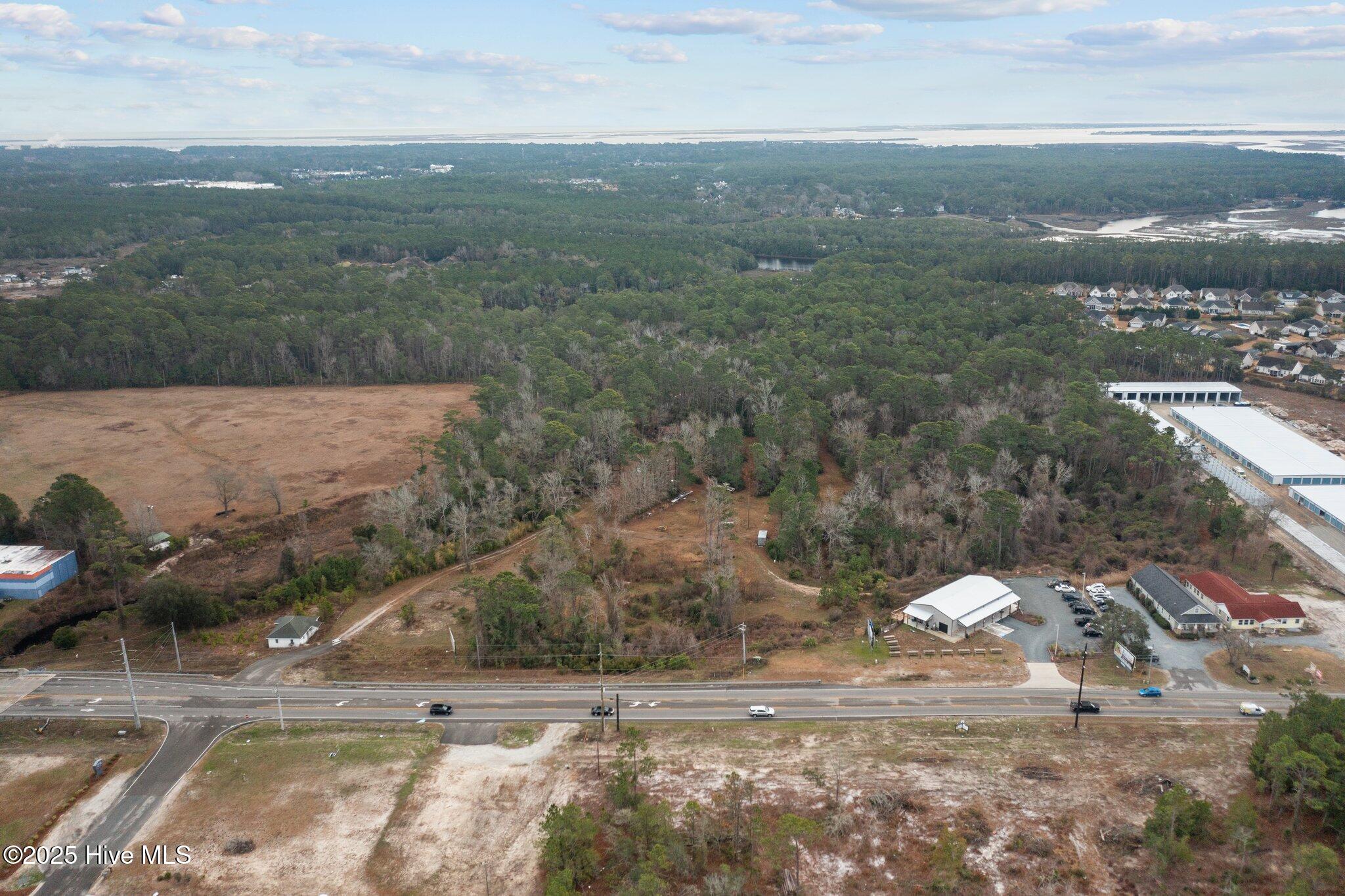 100545245 | Photo 79