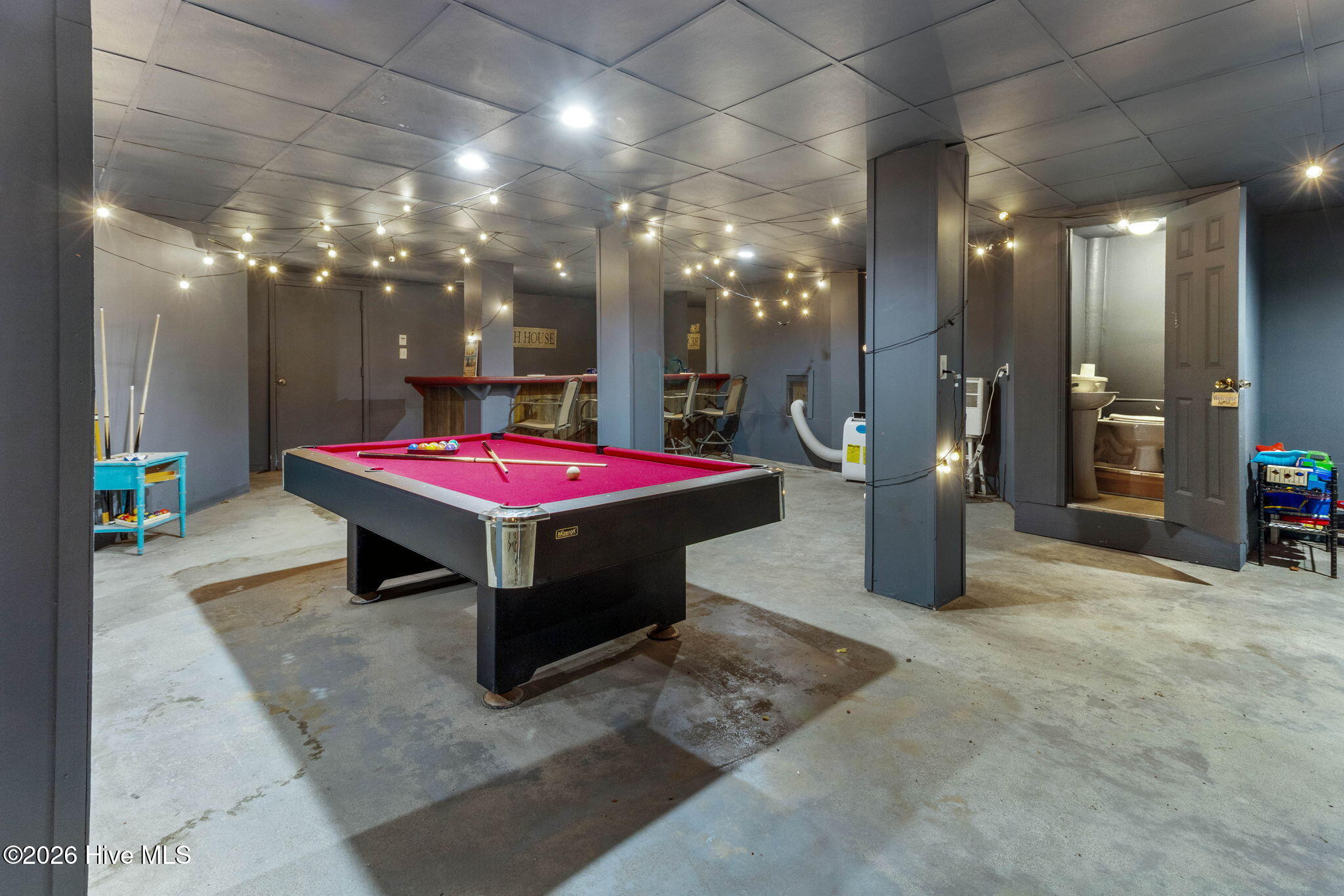 100555843 | Photo 39