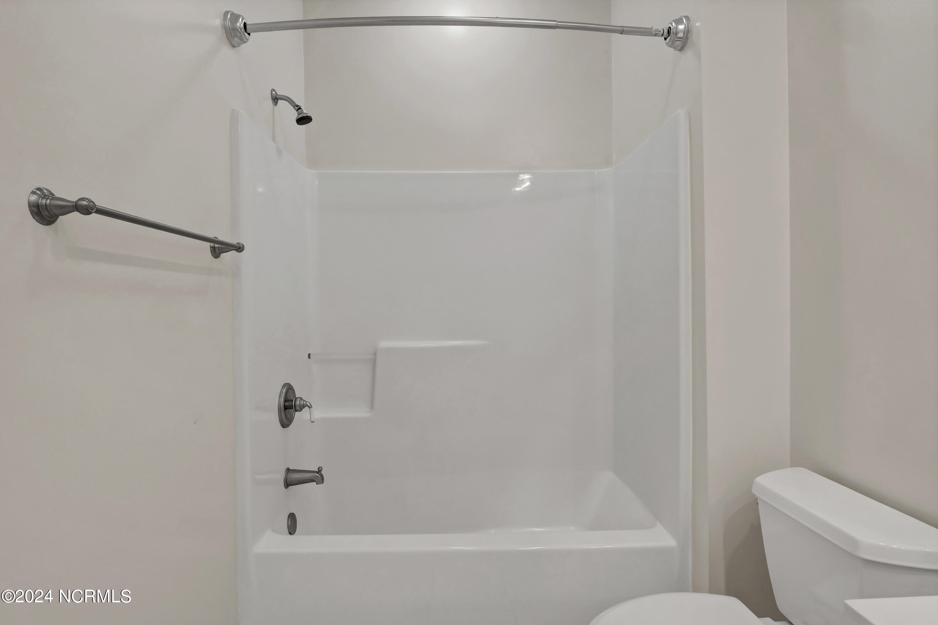 100544215 | Photo 17