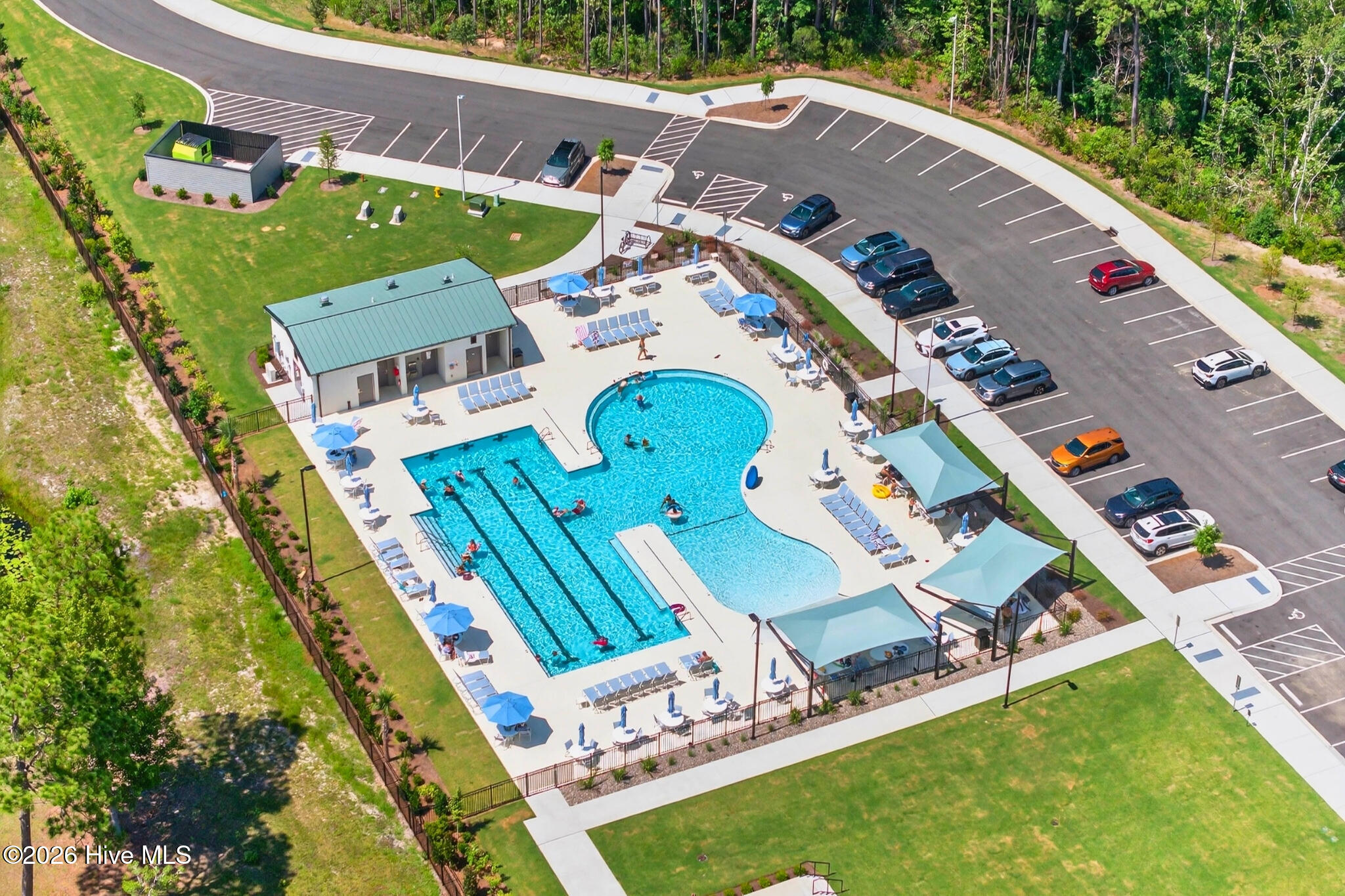 100549590 | Photo 53