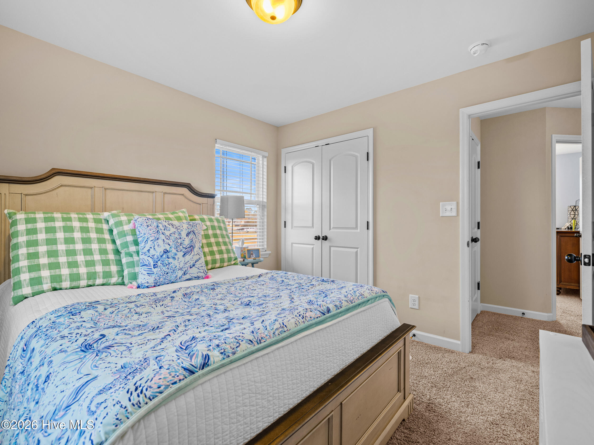 100559159 | Photo 44