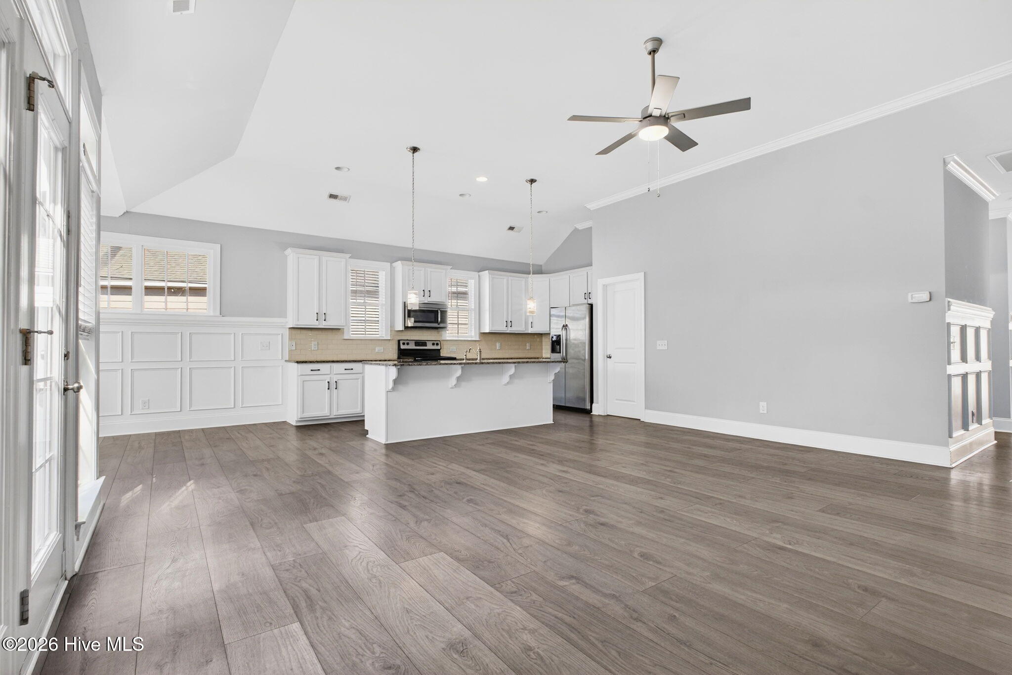 100563252 | Photo 10