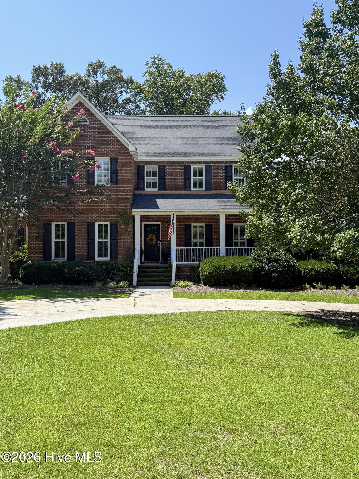 Exterior photo of 2417 Oakview Drive, New Bern, NC 28562. MLS: 100597946