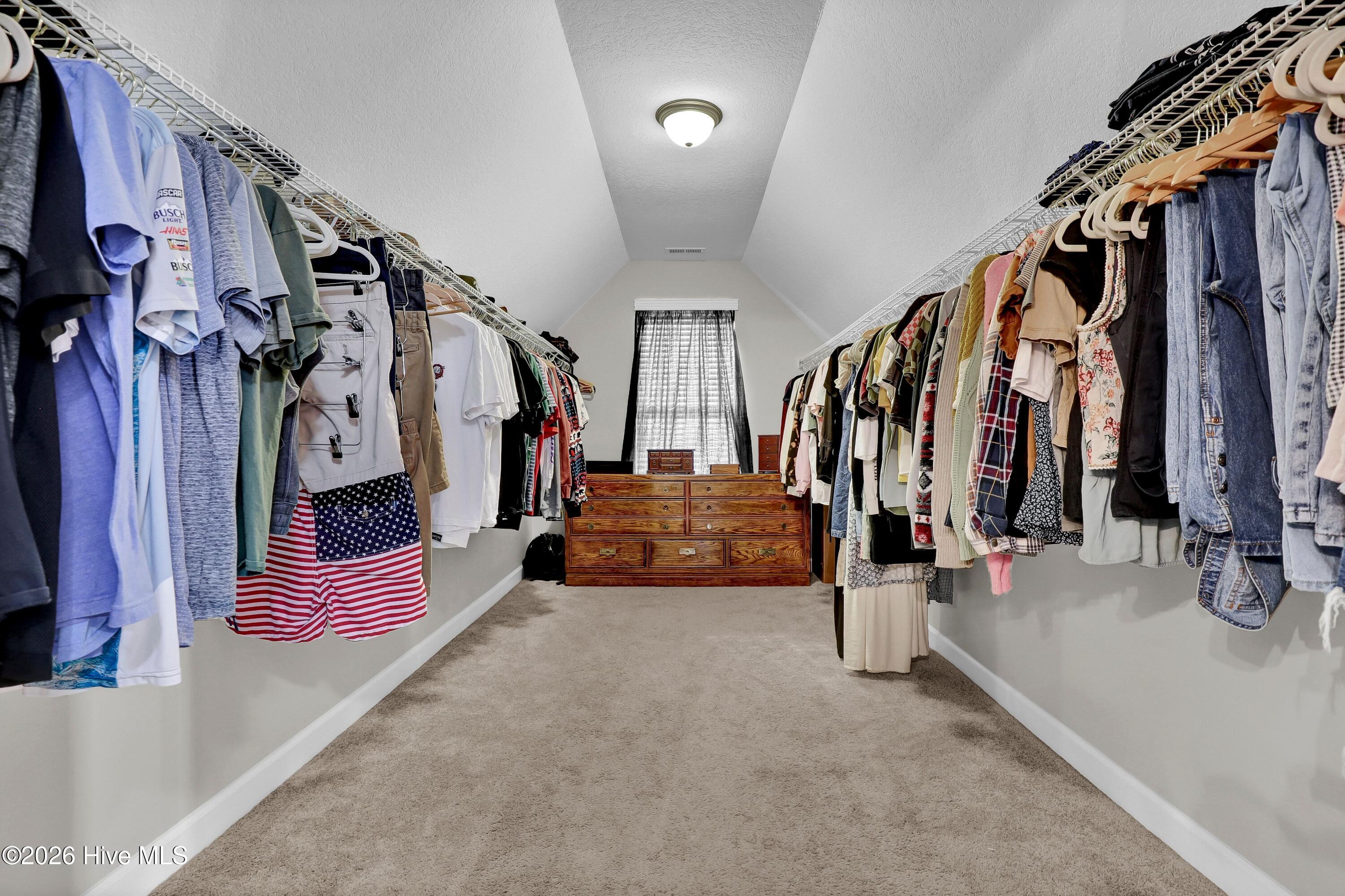 100553474 | Photo 29