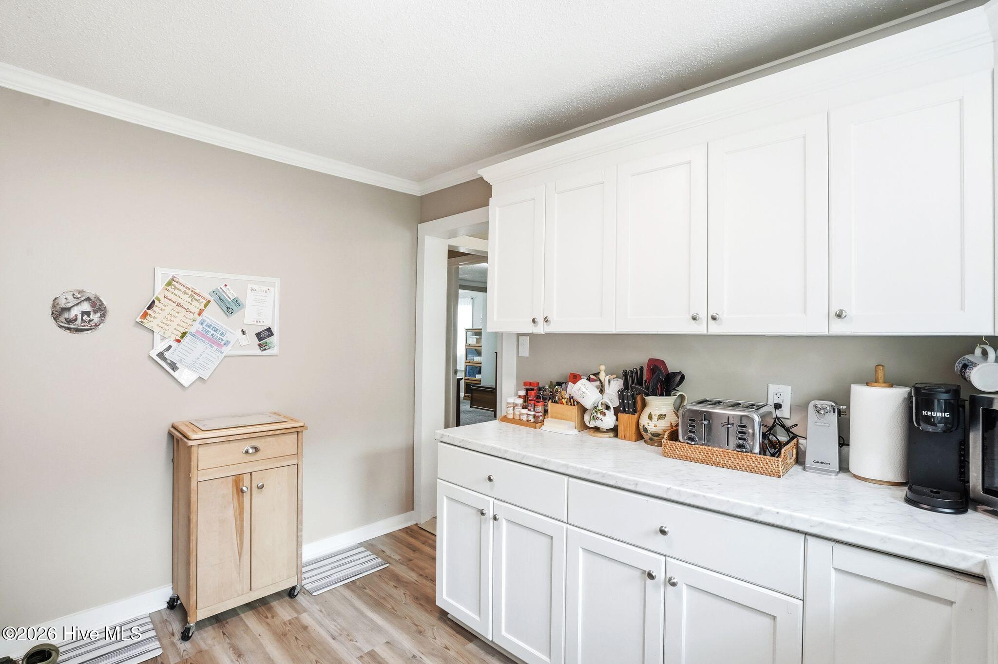 100565882 | Photo 18