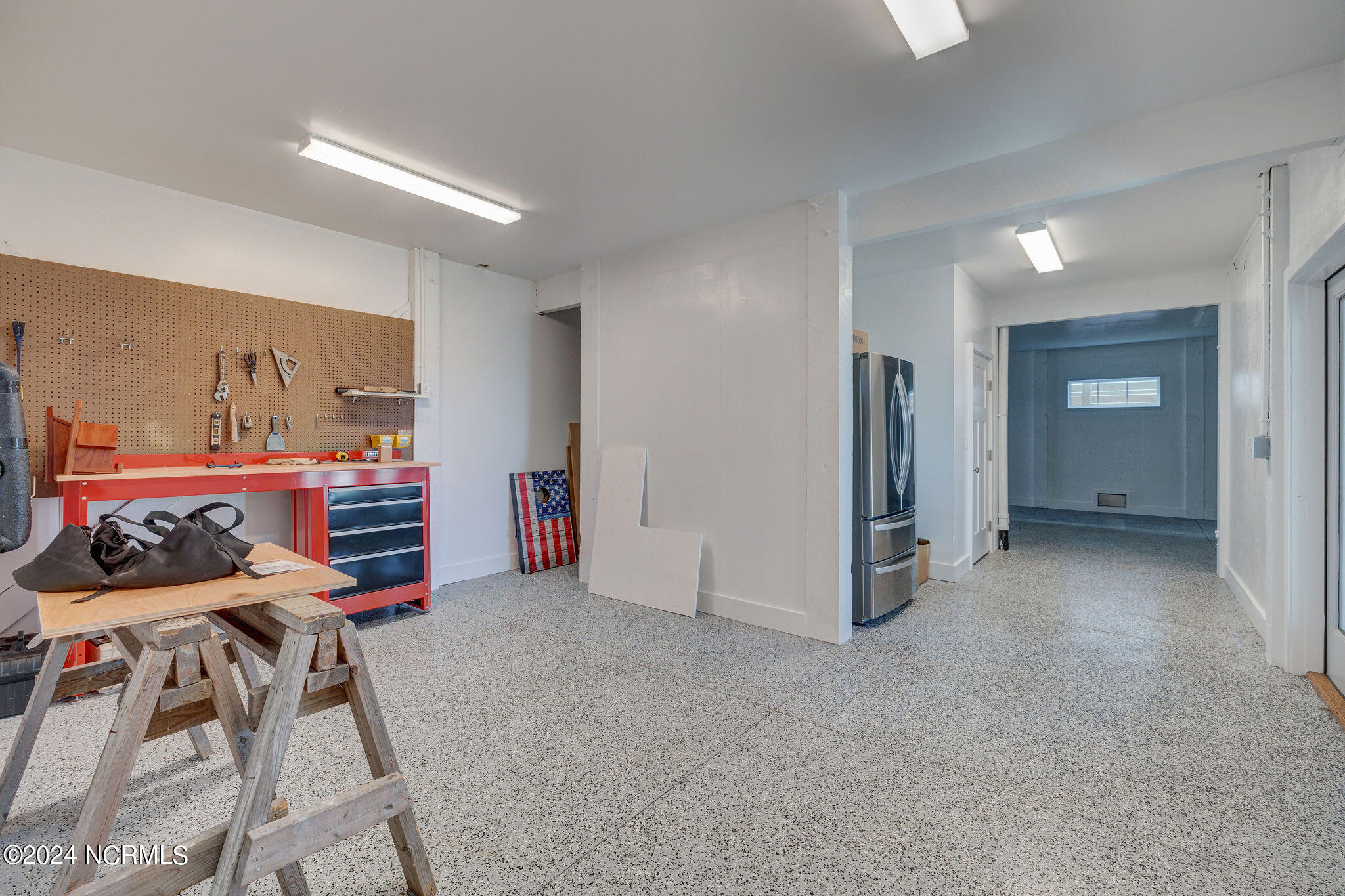 100547028 | Photo 87