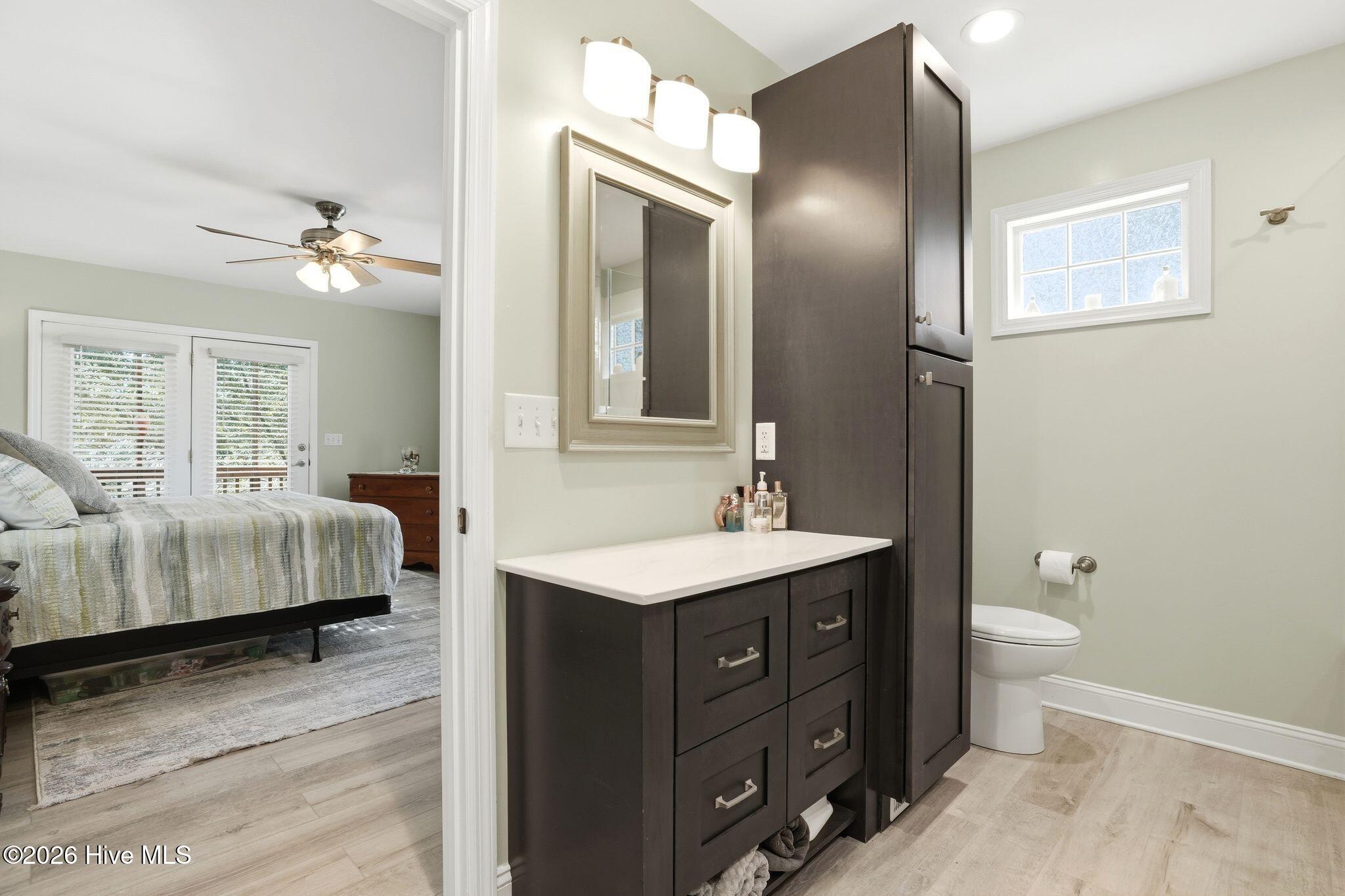 100555111 | Photo 56