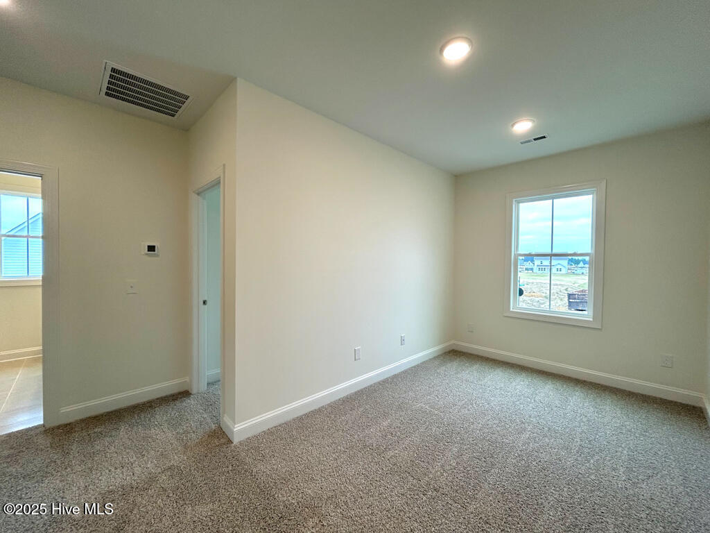 100510168 | Photo 52