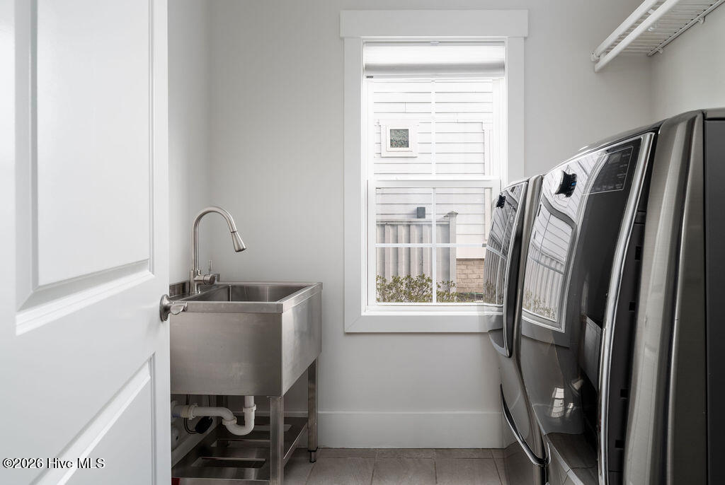 100551056 | Photo 30