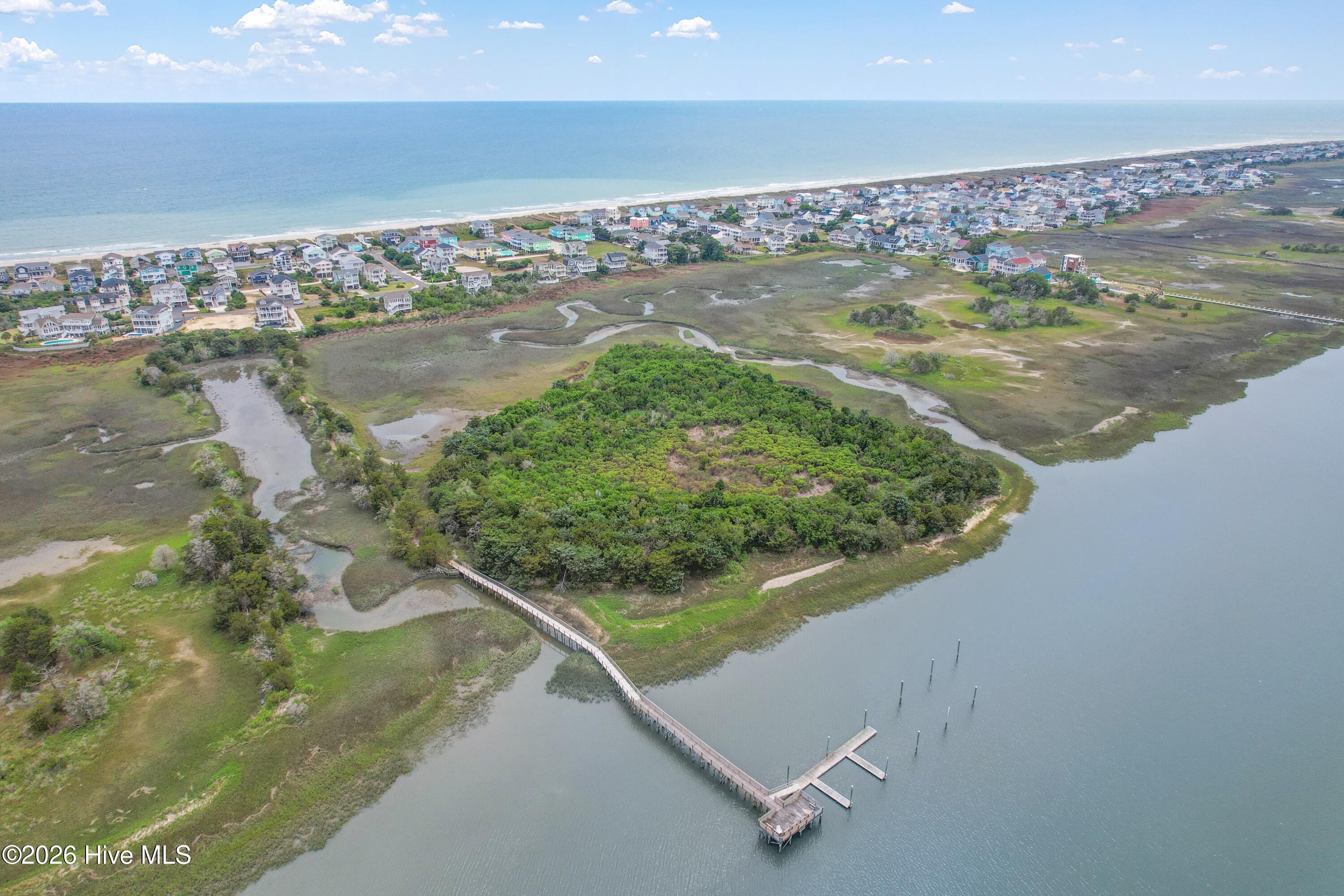 100559885 | Photo 33