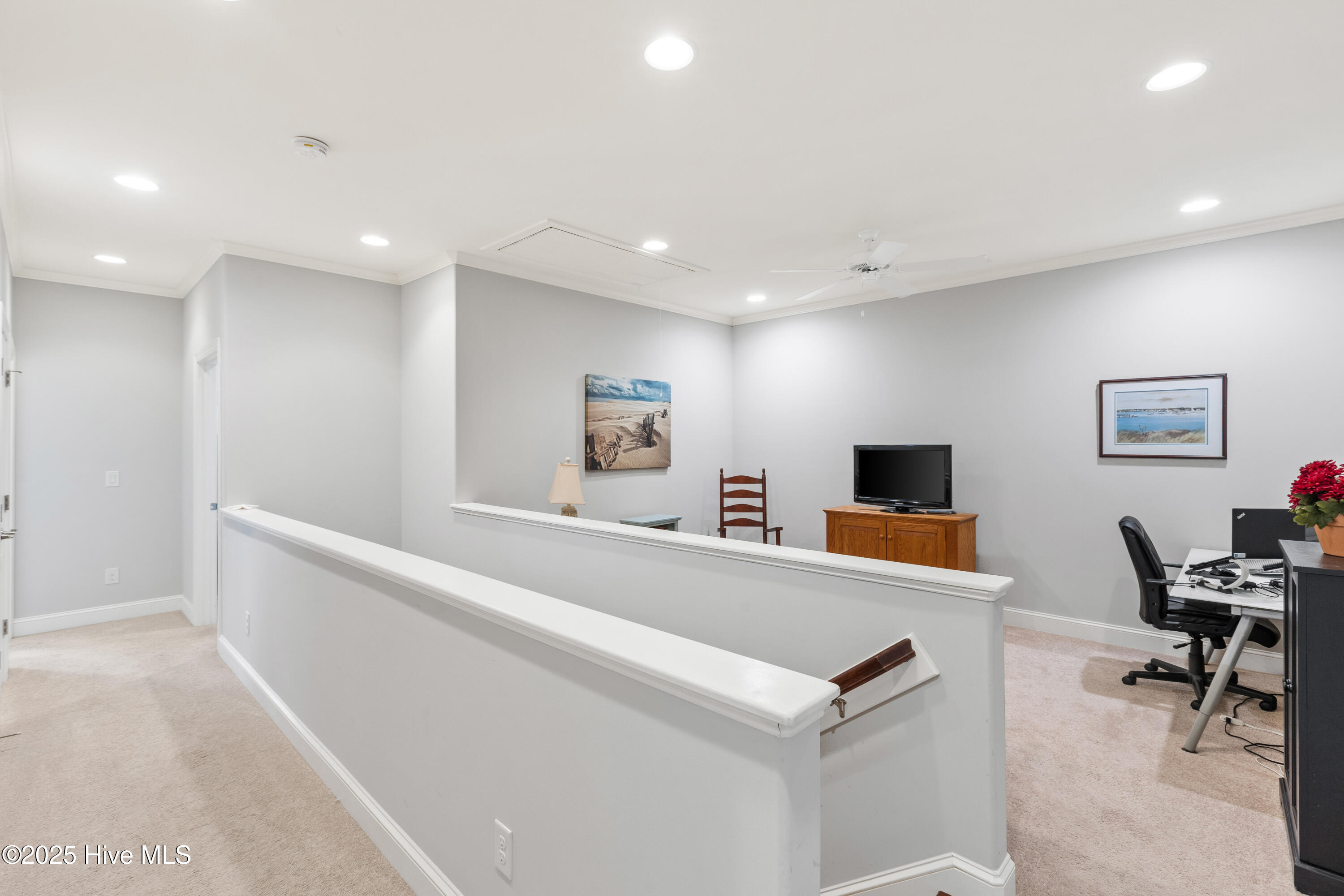 100559107 | Photo 32