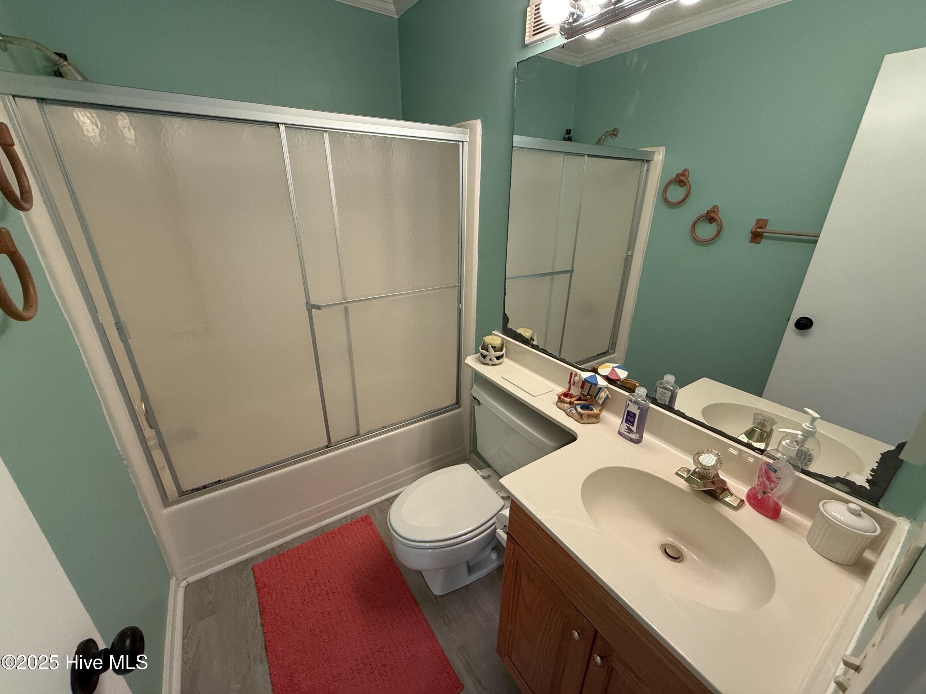 100542609 | Photo 22