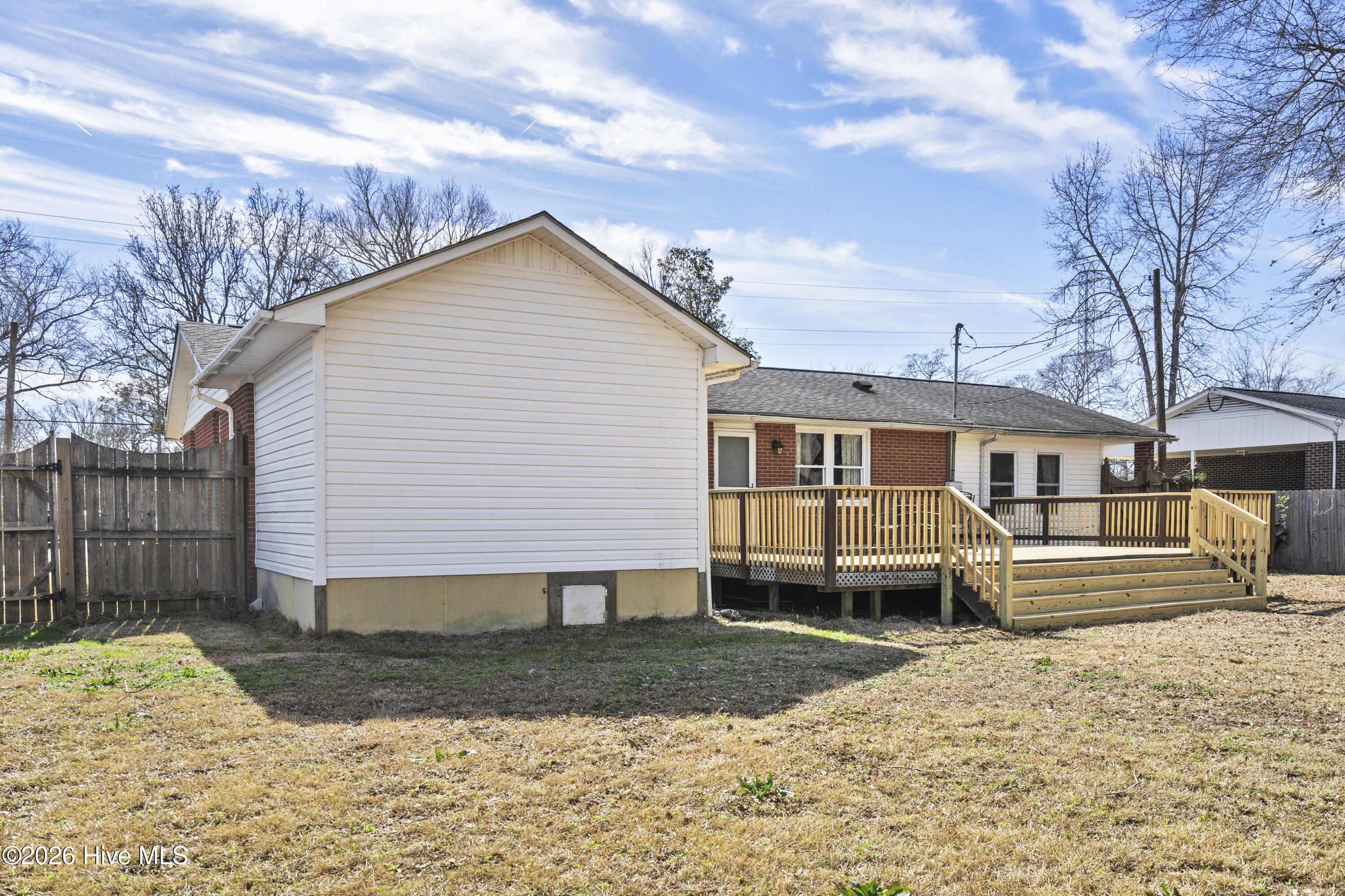 100555407 | Photo 33