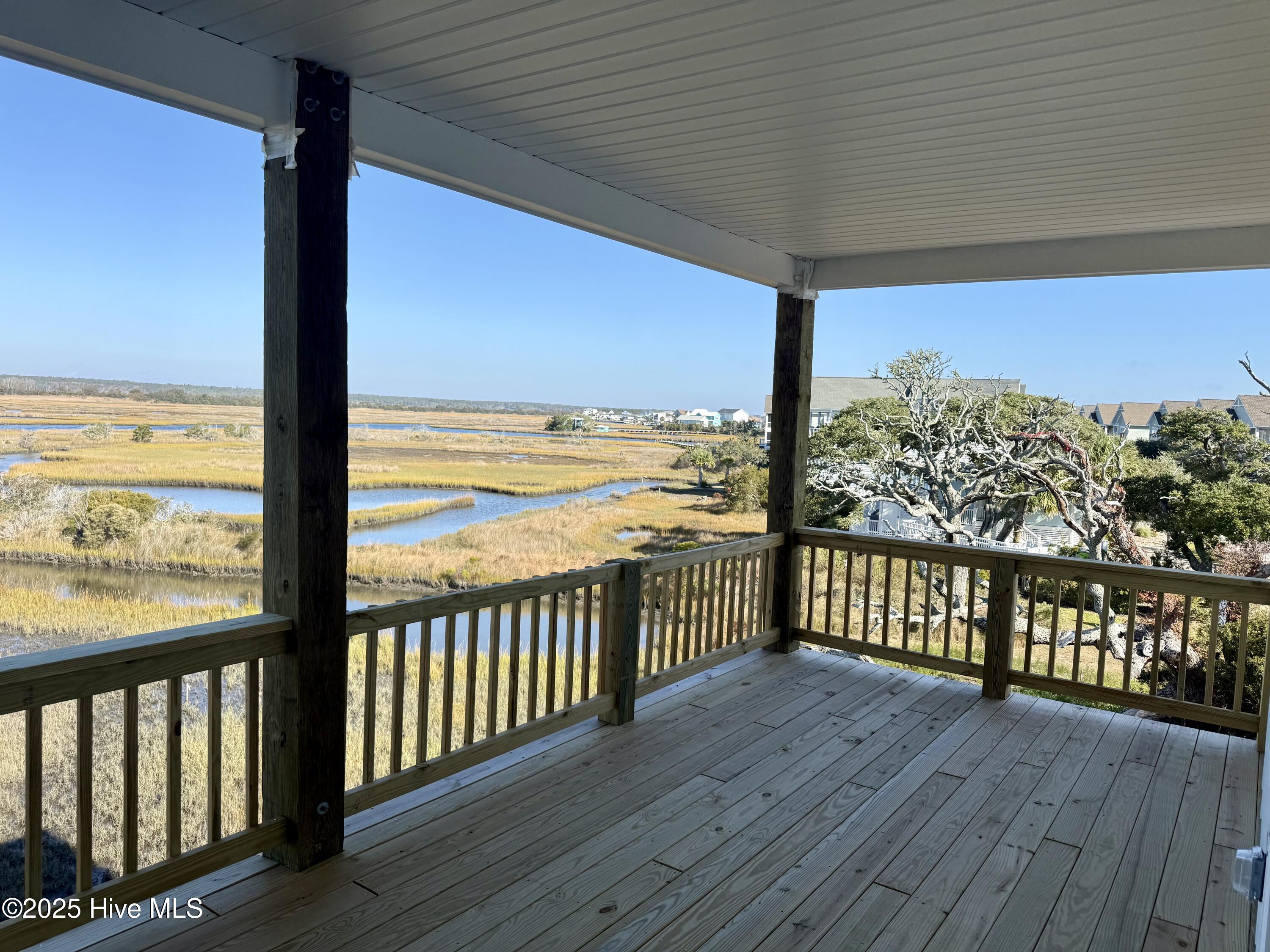 100496127 | Photo 34