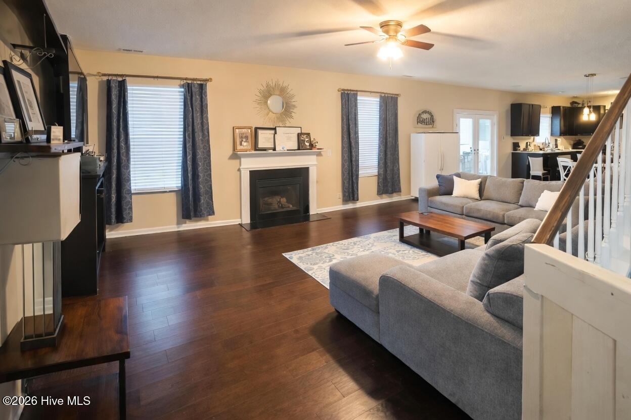 100562336 | Photo 26