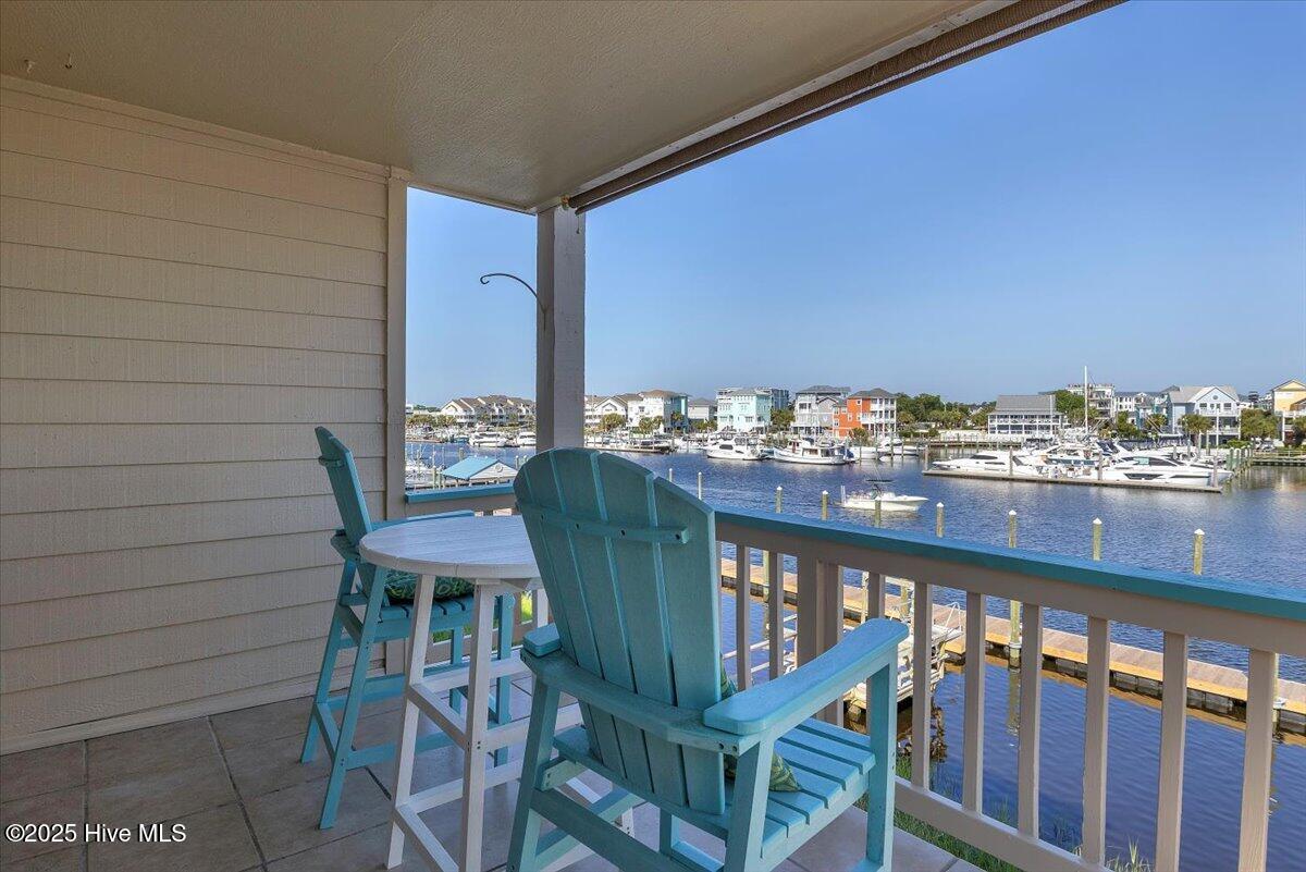 100558526 | Photo 24